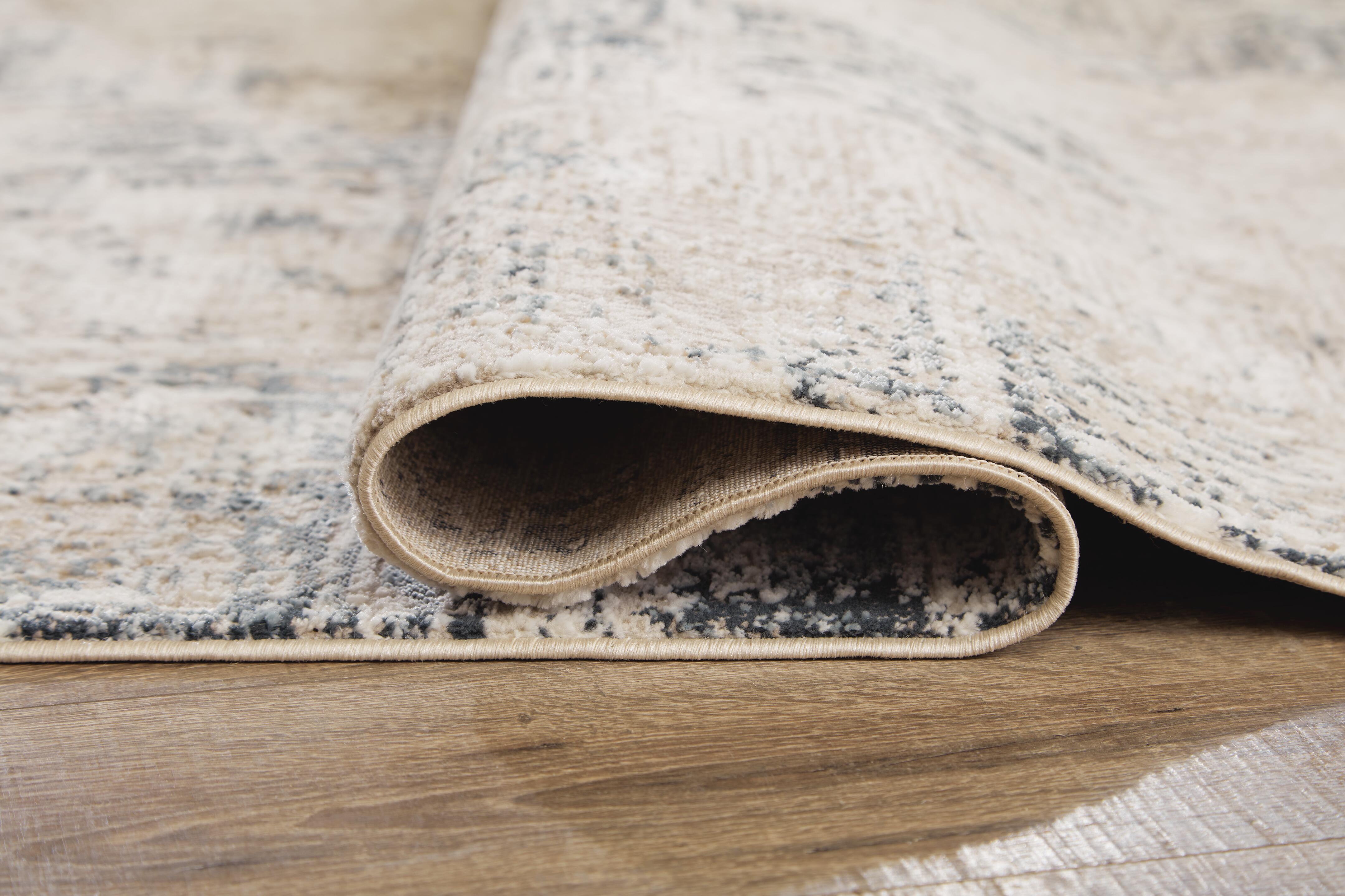 Gentor 5' x 7' Rug - image 5