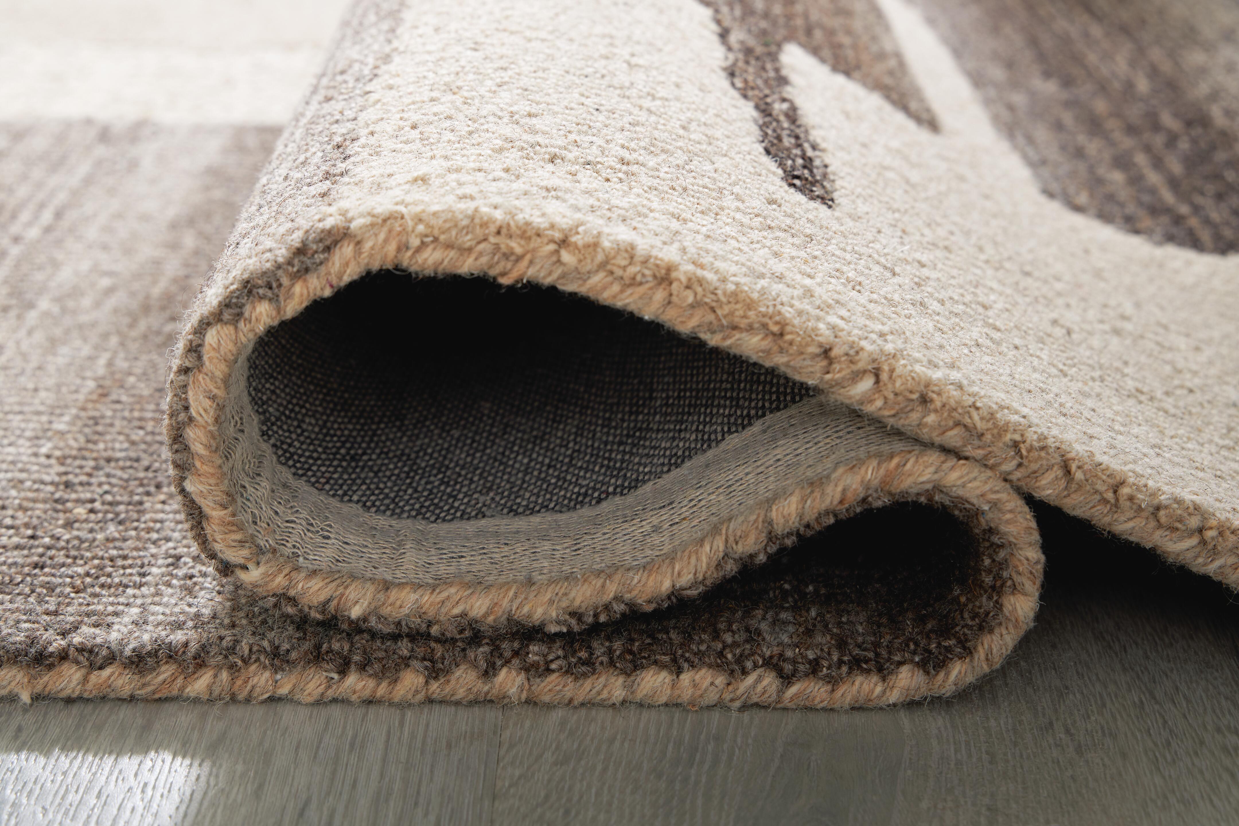 Kencher 5' x 7' Rug | Ashley