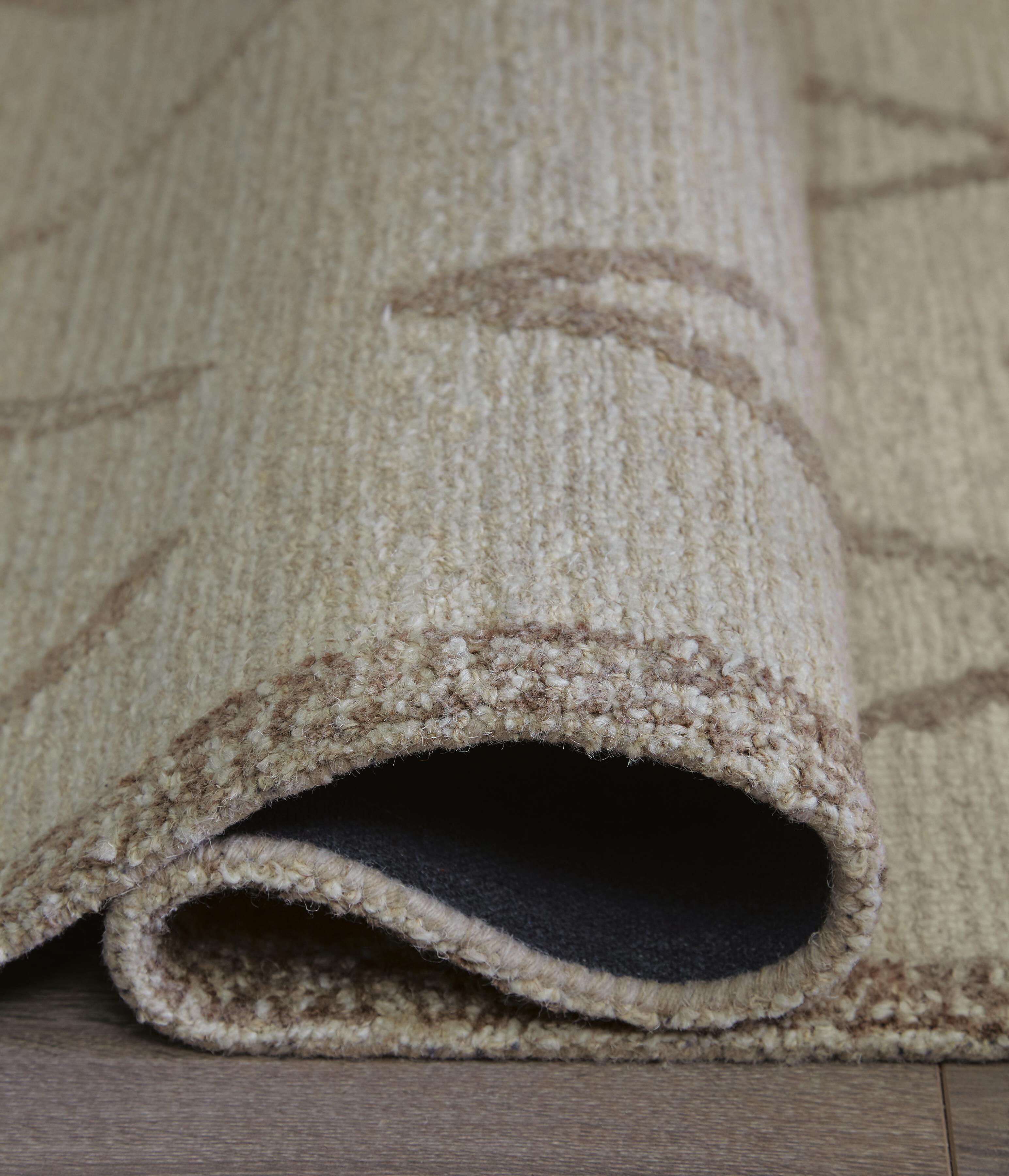 Guyford 5' x 7' Rug - image 4