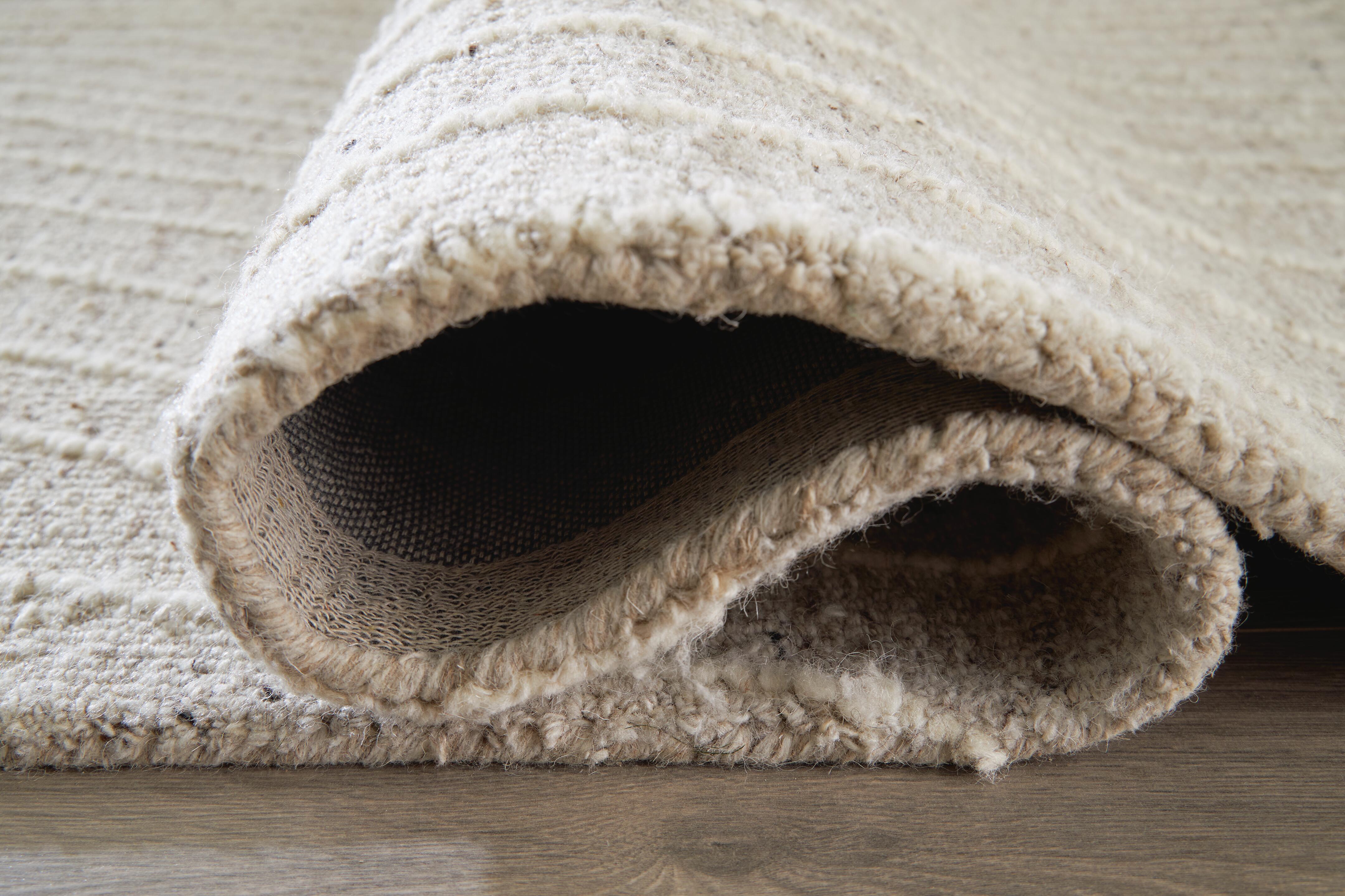 Varahill 5' x 7' Rug - image 5