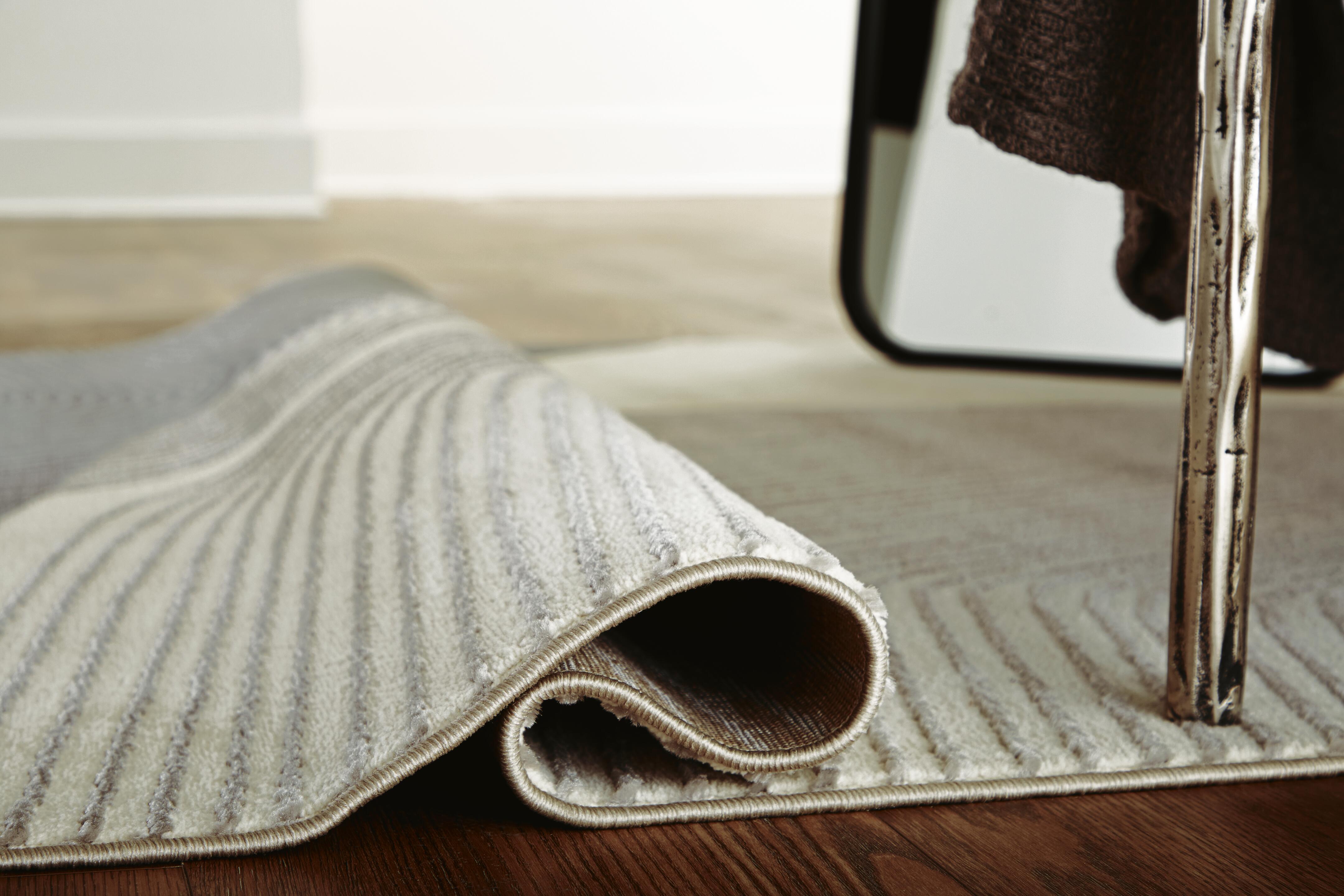 Winderburg 5' x 7' Rug - image 4