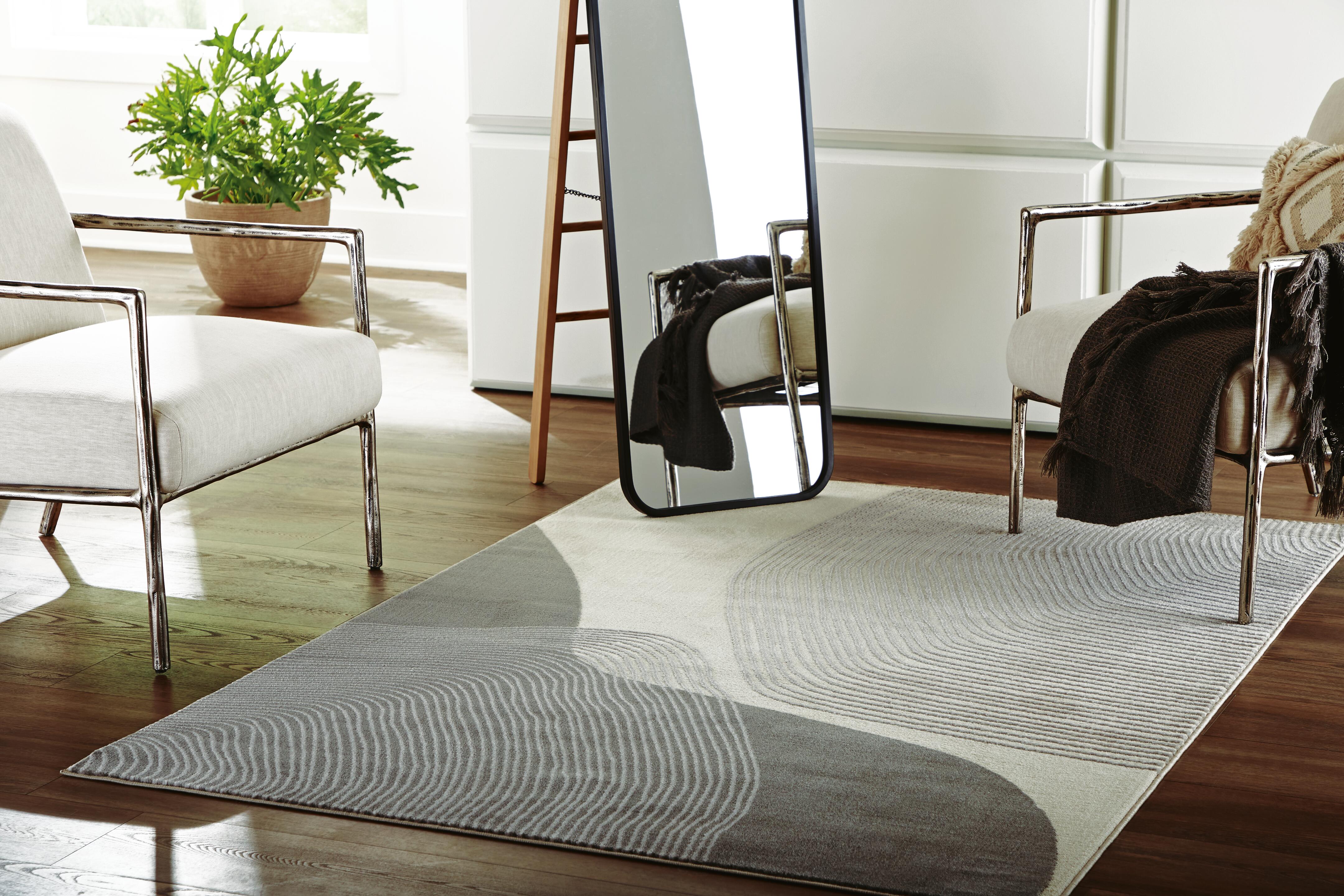 Winderburg 5' x 7' Rug - image 1