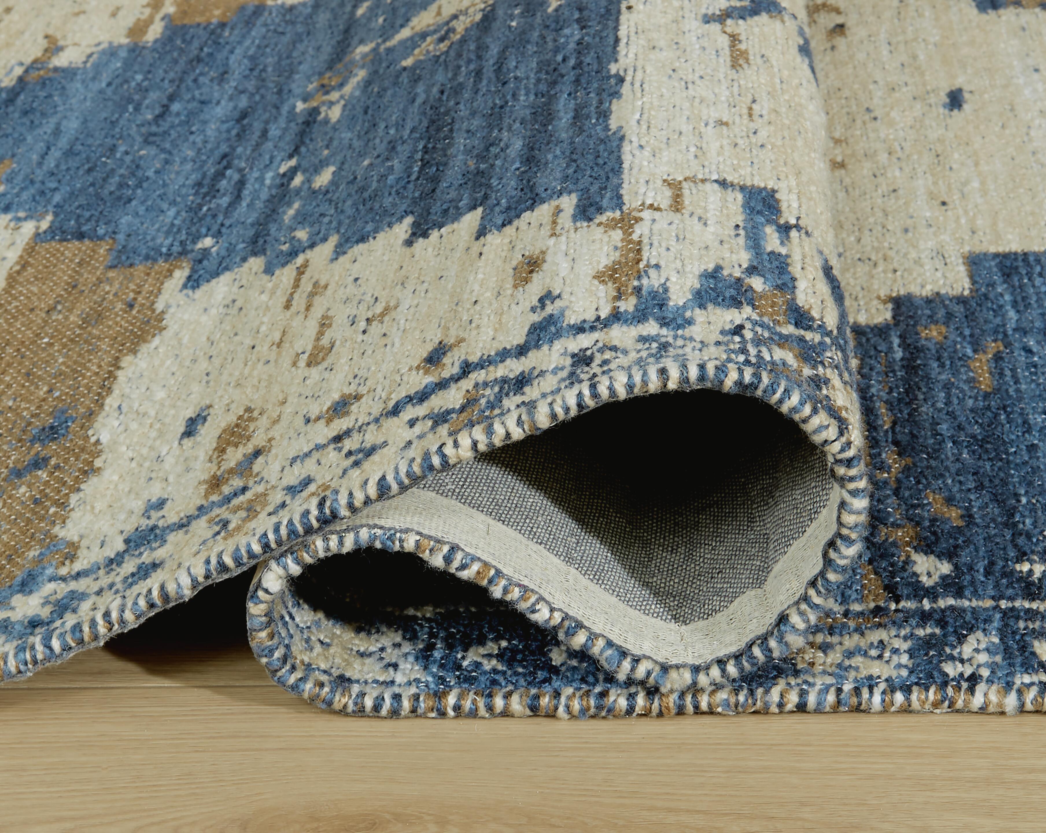 Varnler 10' x 14' Rug - image 4