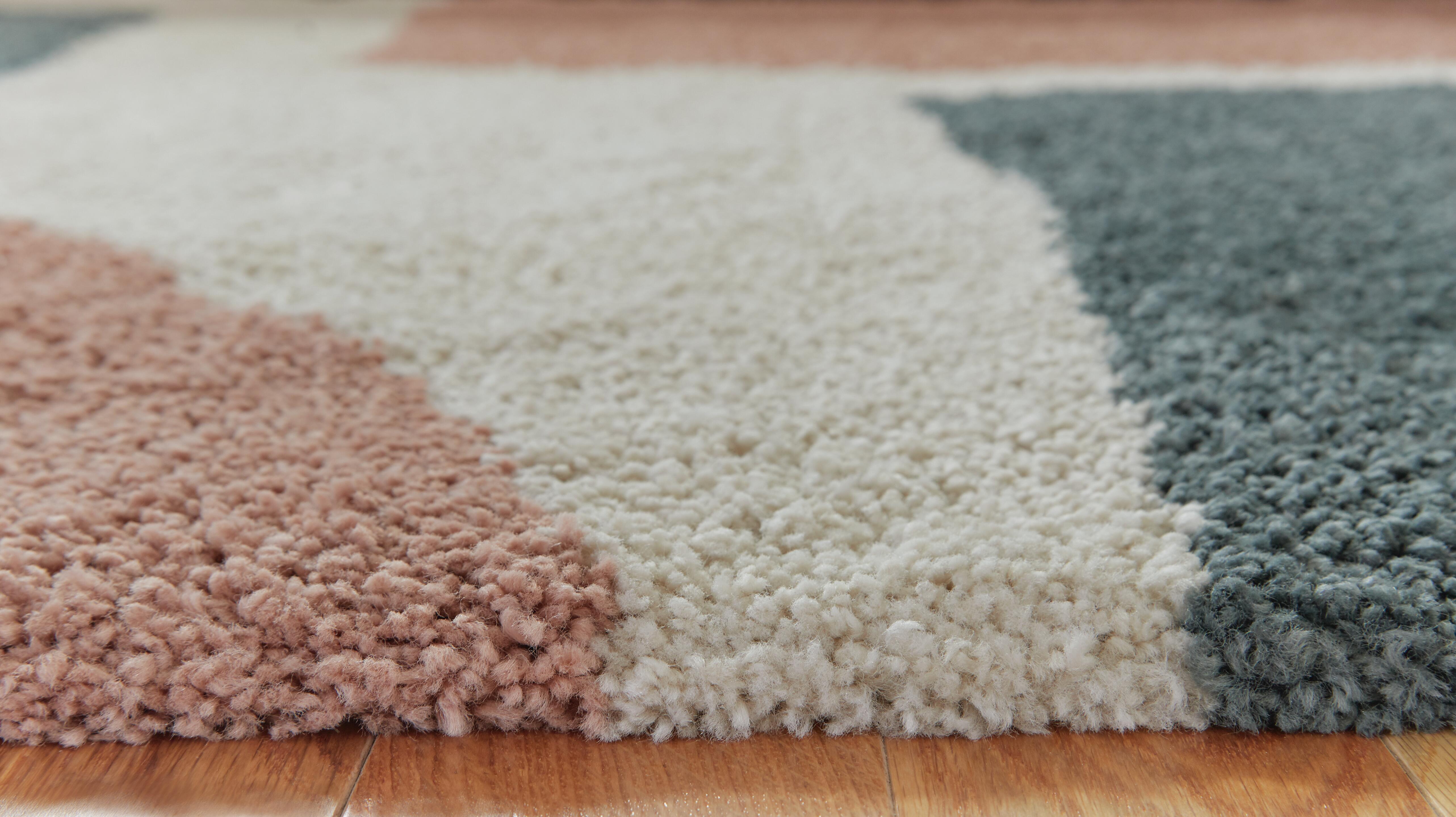 Flynnwick 5' x 7' Rug - image 3