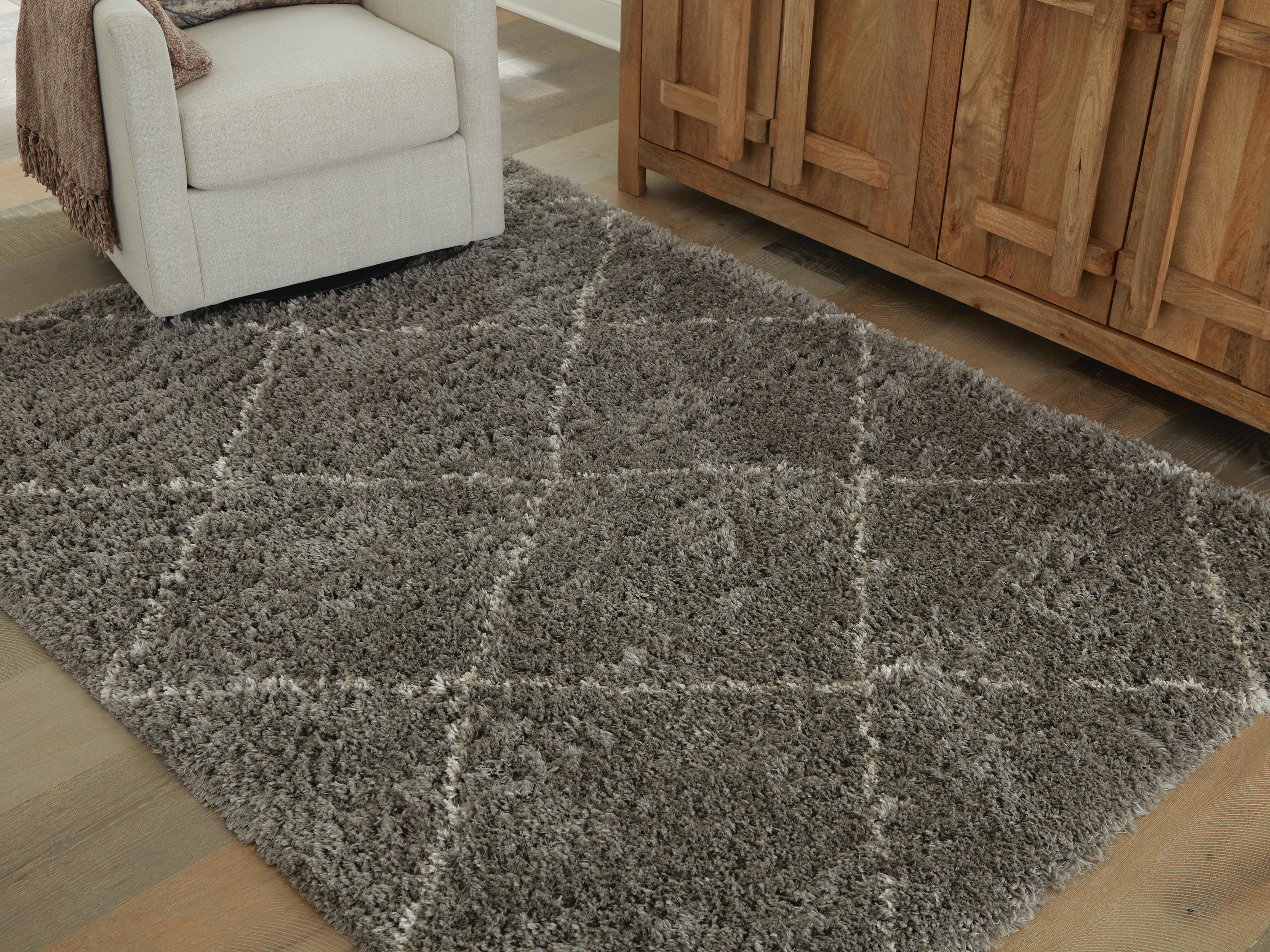 Wrenlow 8' x 10' Rug - image 1