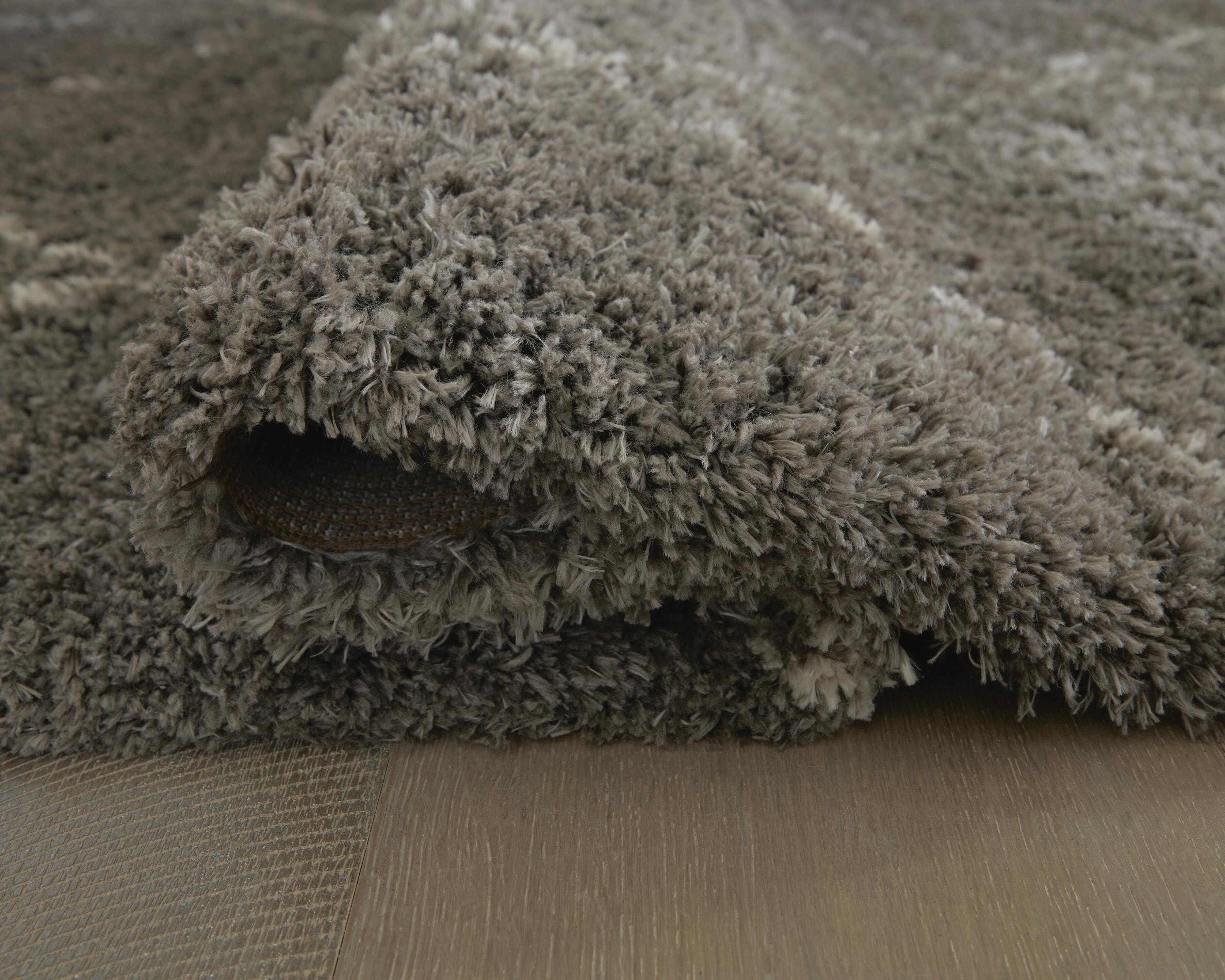 Wrenlow 8' x 10' Rug - image 4