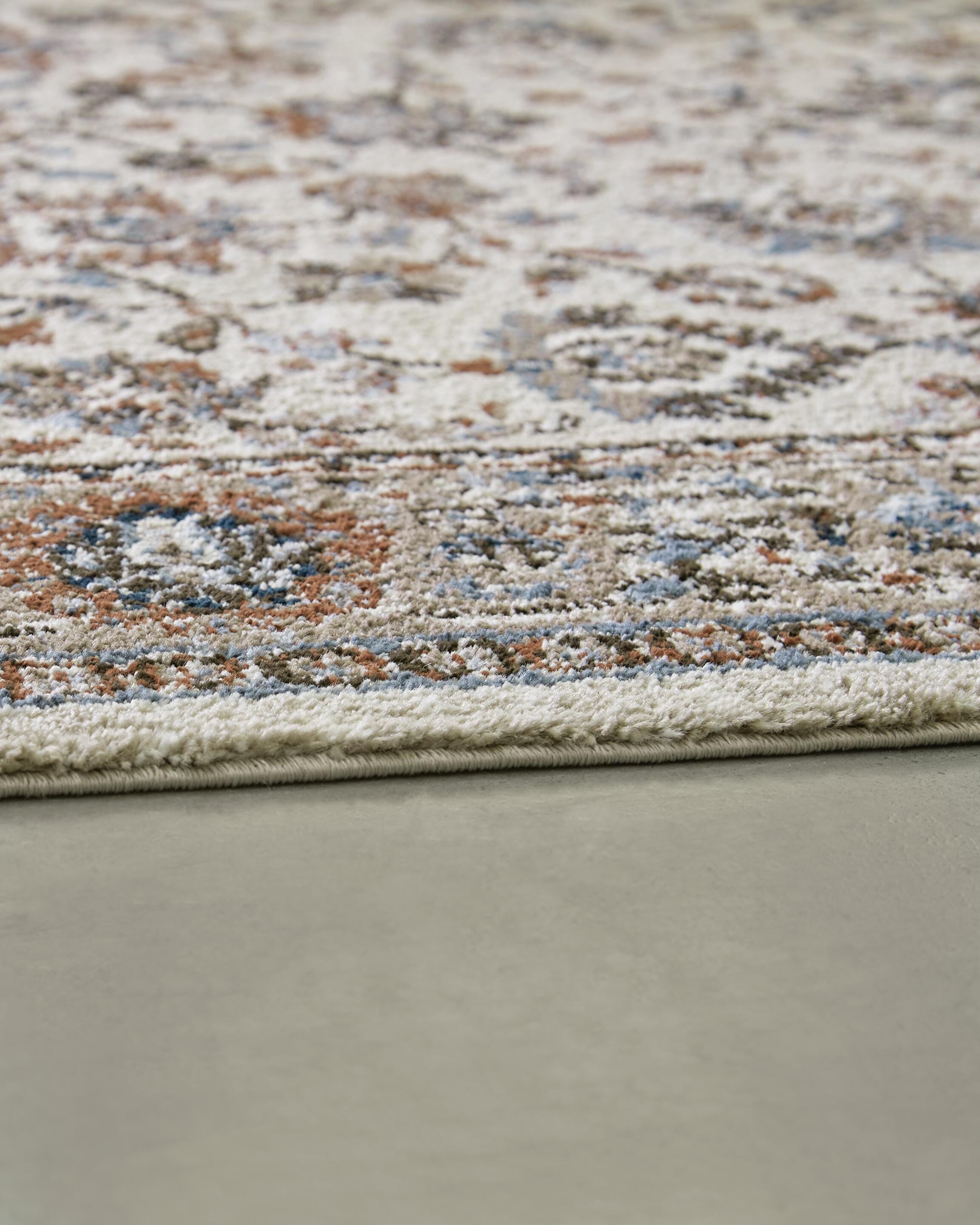 Beritham Large Rug - image 3