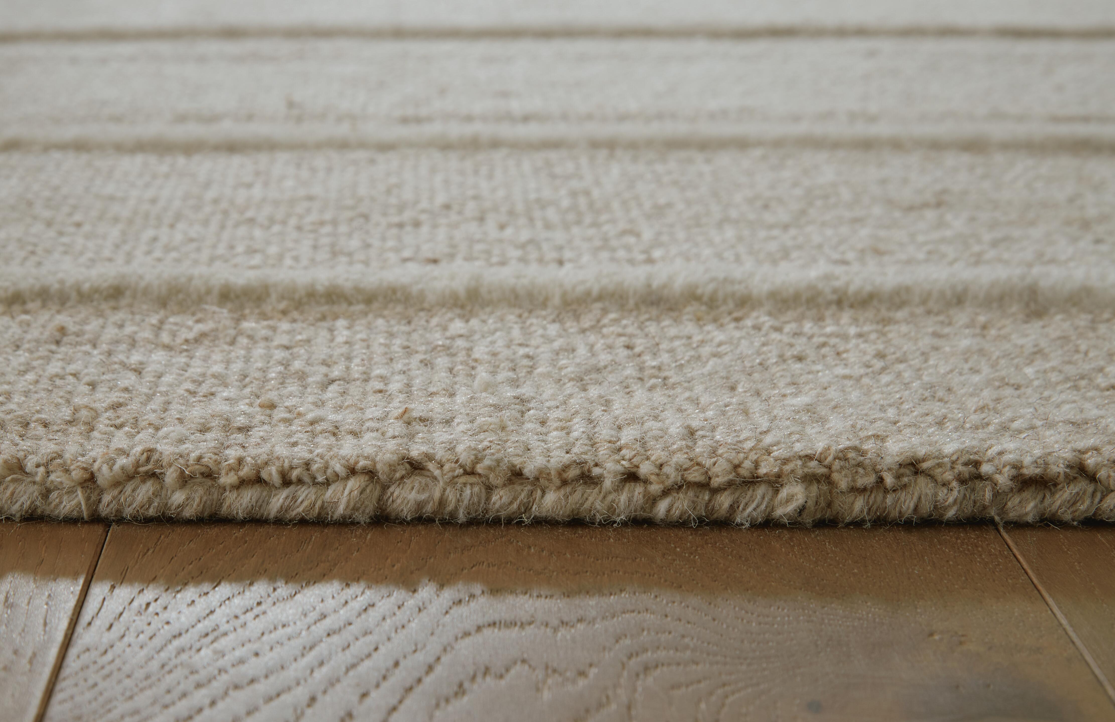 Teelgan Extra Large Rug - image 3