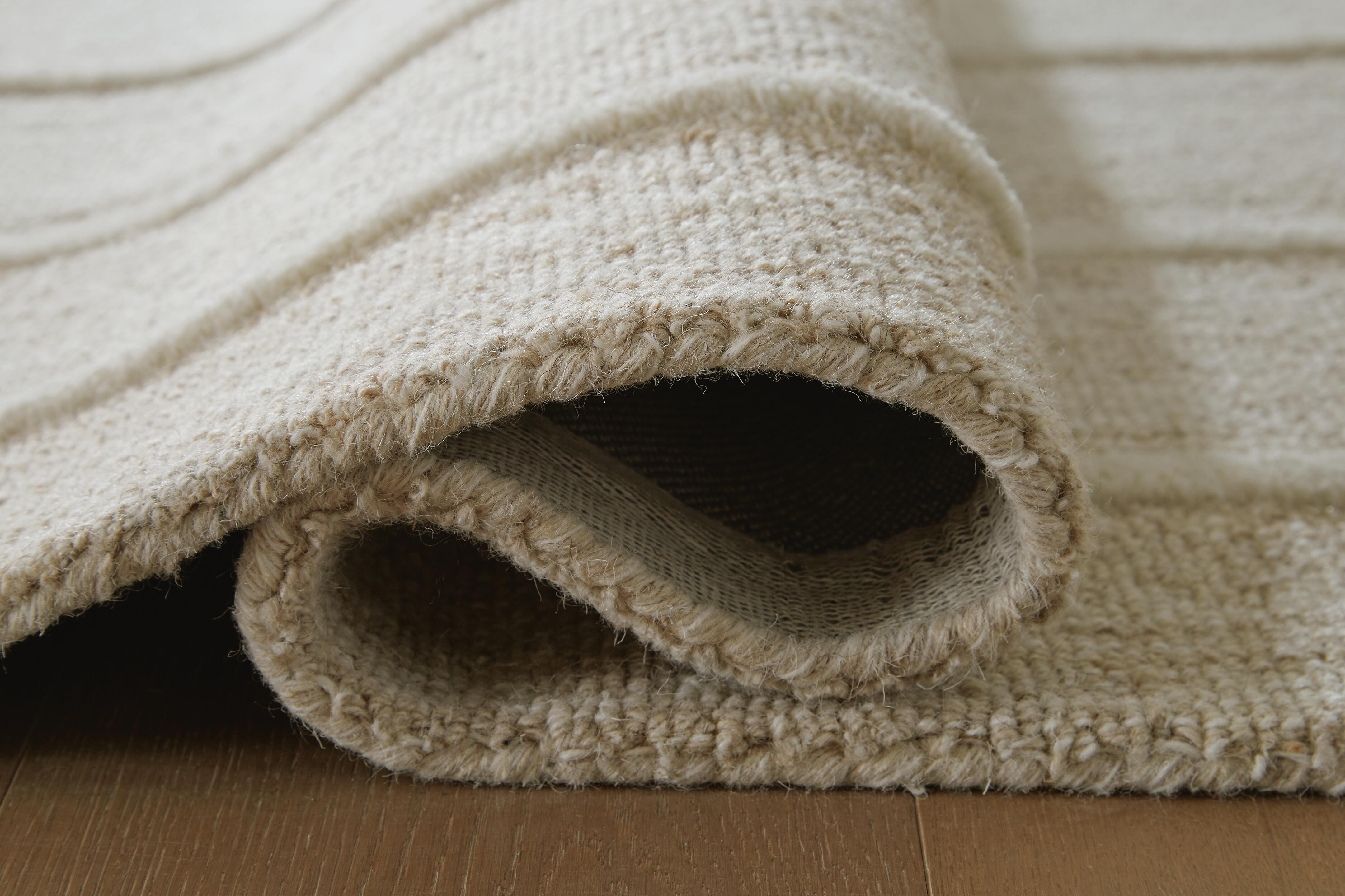 Teelgan Extra Large Rug - image 4