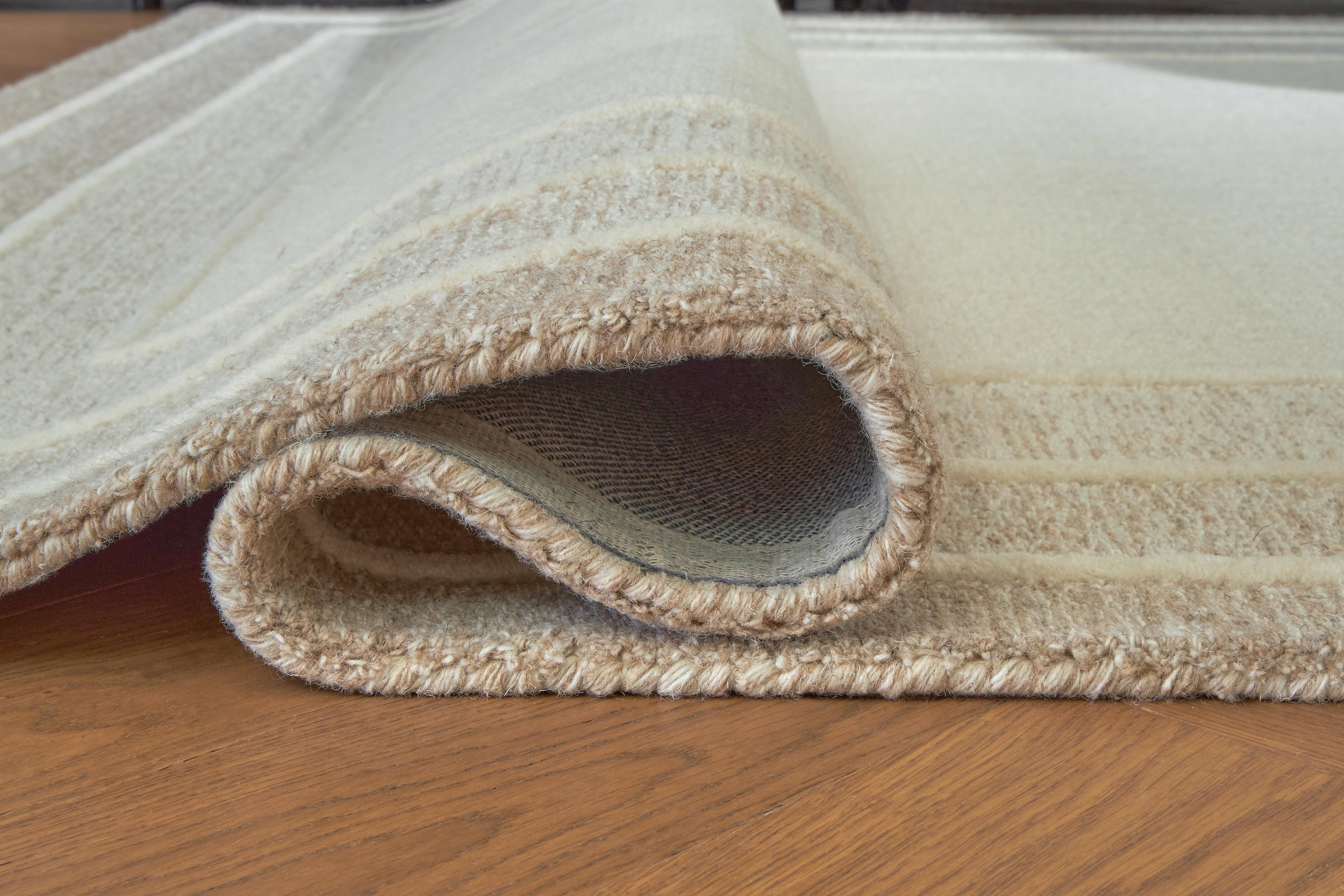 Teelgan Medium Rug - image 4