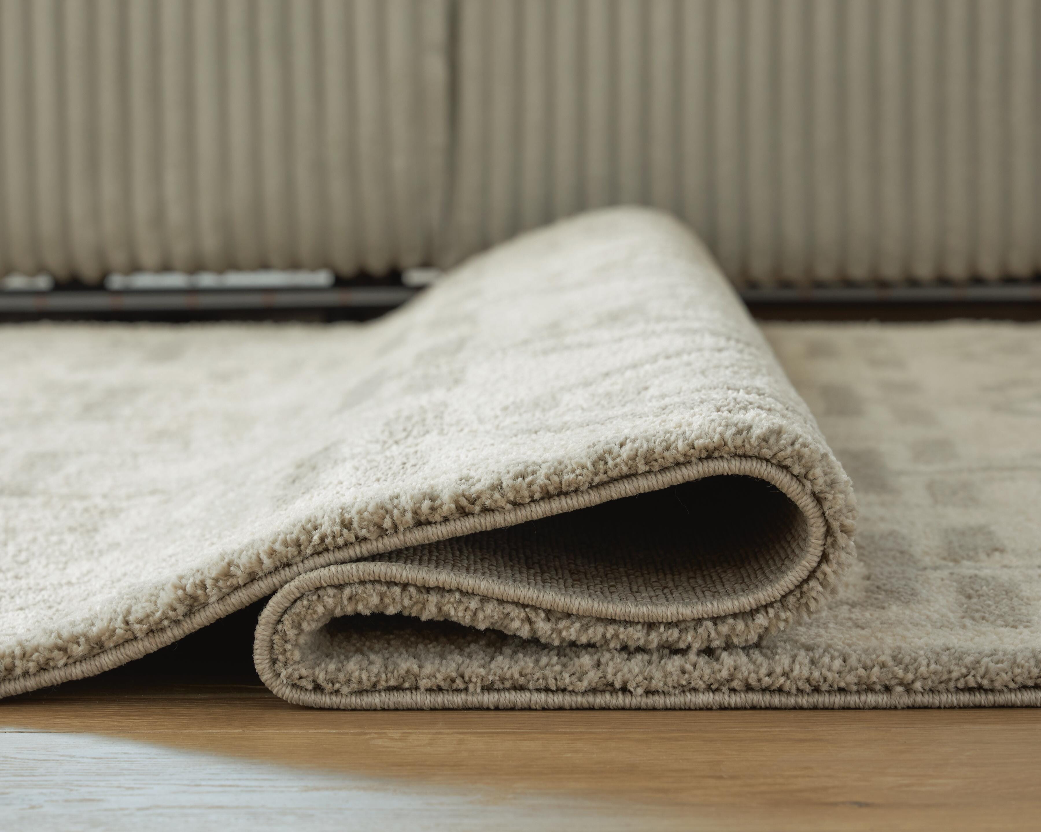Maconville Medium Rug - image 4
