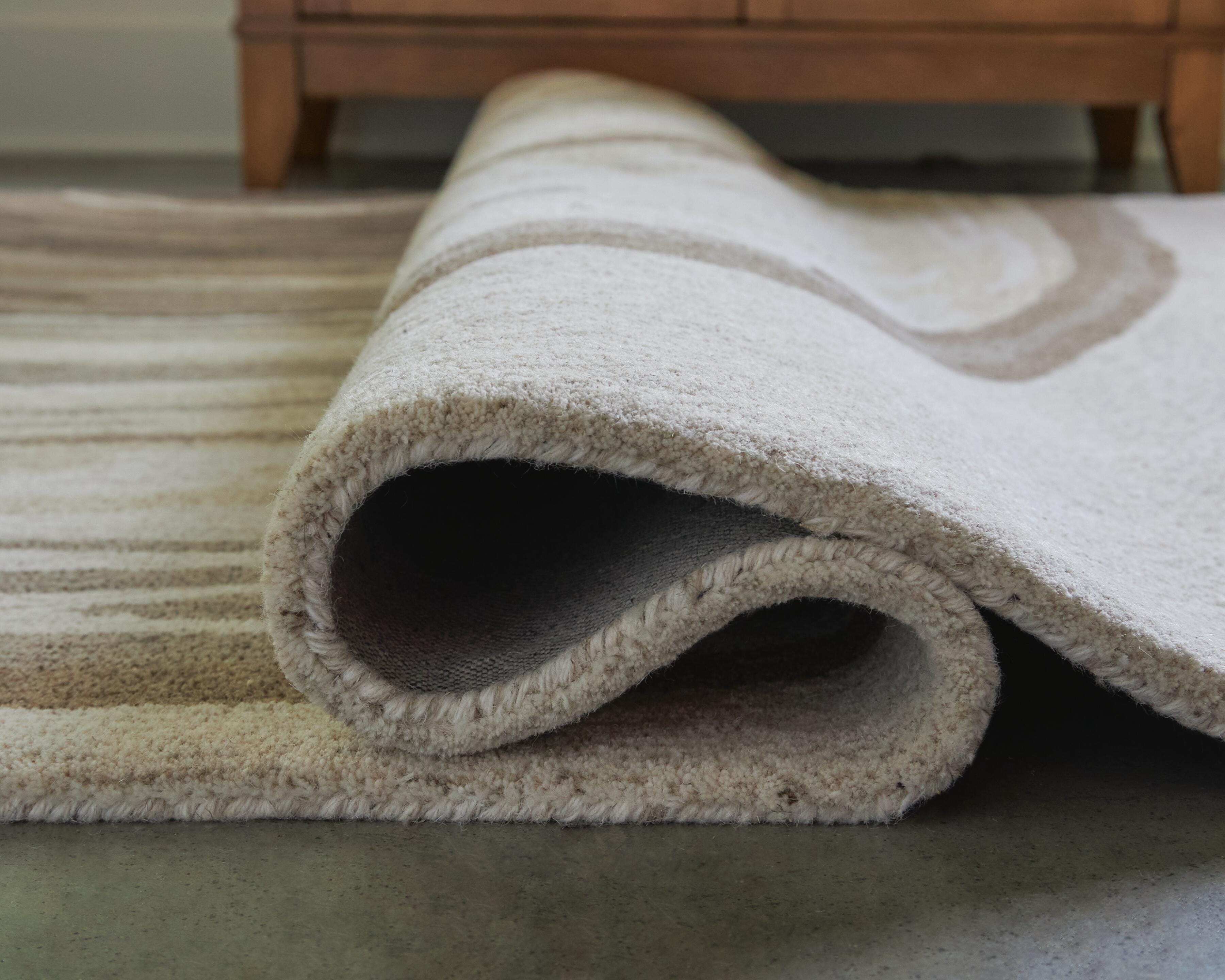 Rizwana 7'6" x 10' Area Rug - image 4