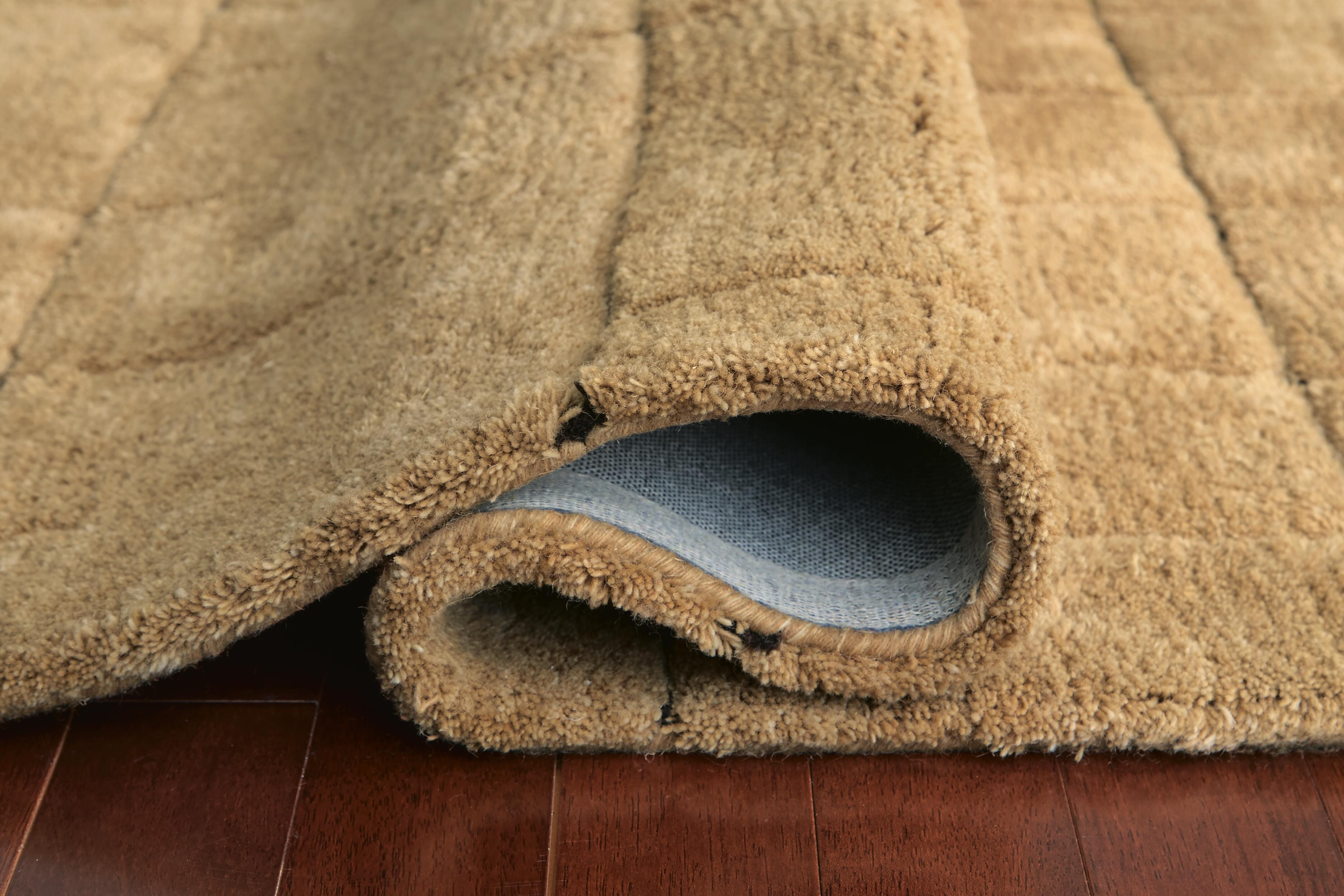 Luzmont Large Rug - image 4