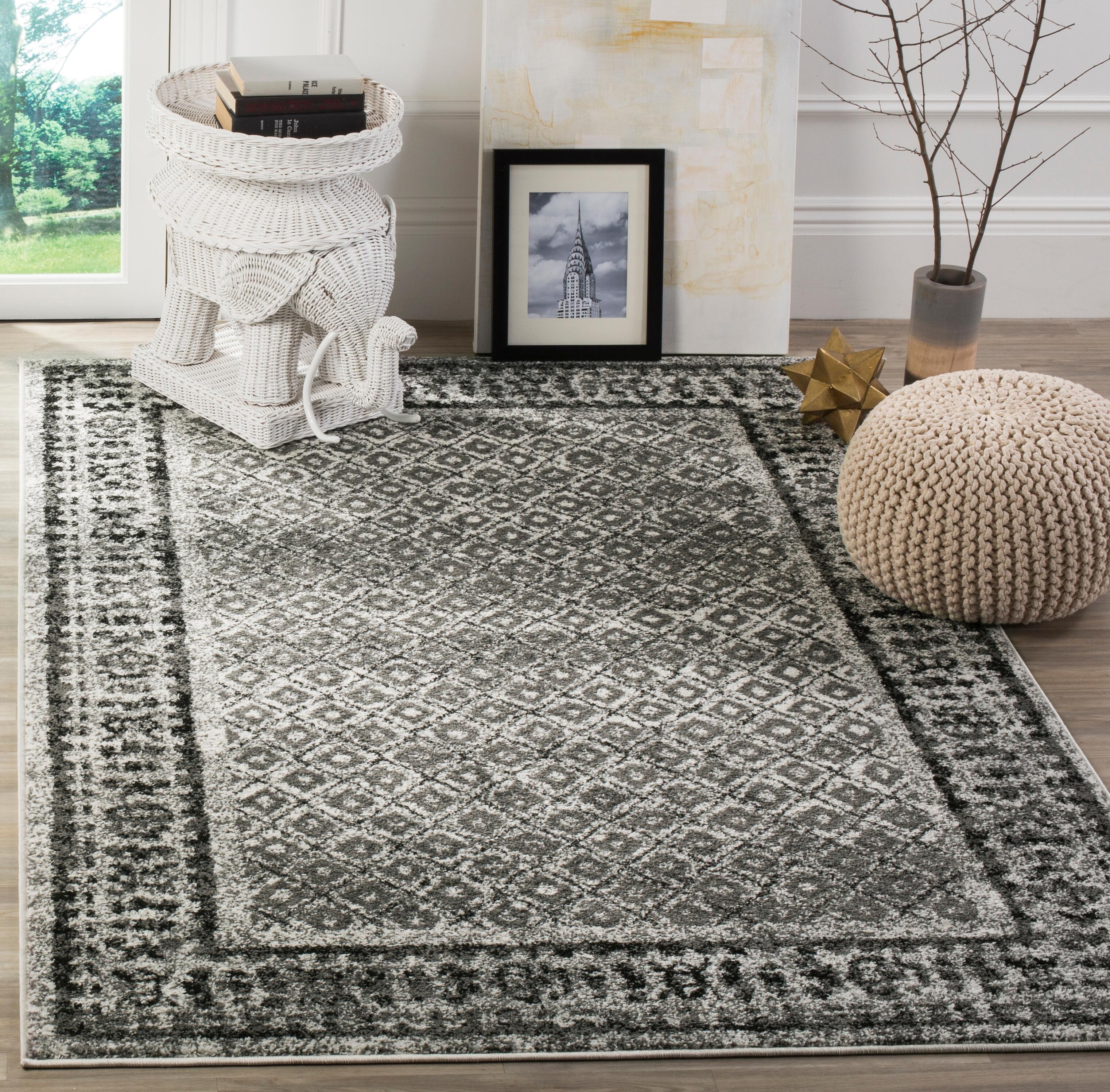Power Loomed 5'1" x 7'6" Area Rug, Gray/White, rollover
