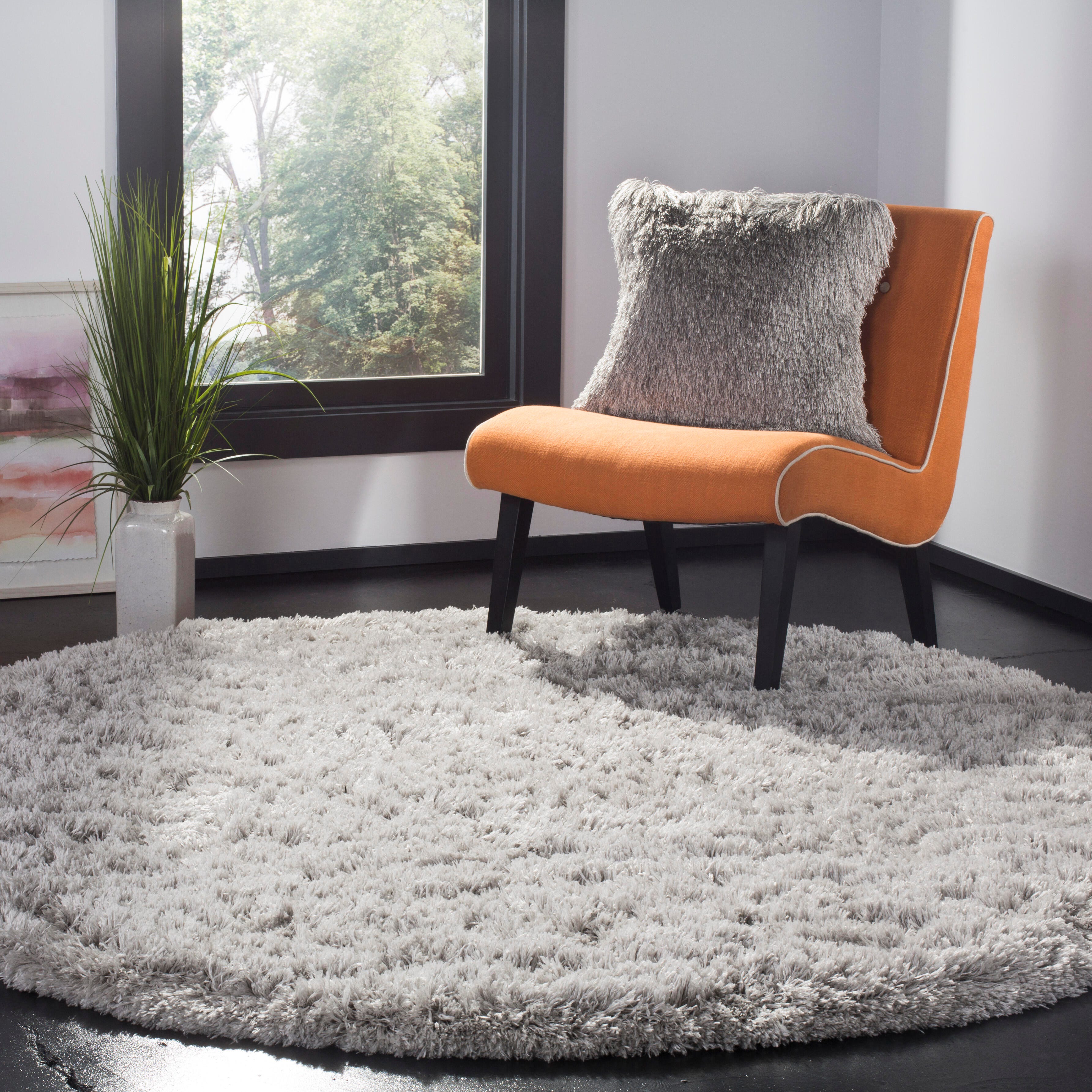 Safavieh Polar Shag 4' x 4' Round Accent Rug, Silver, rollover
