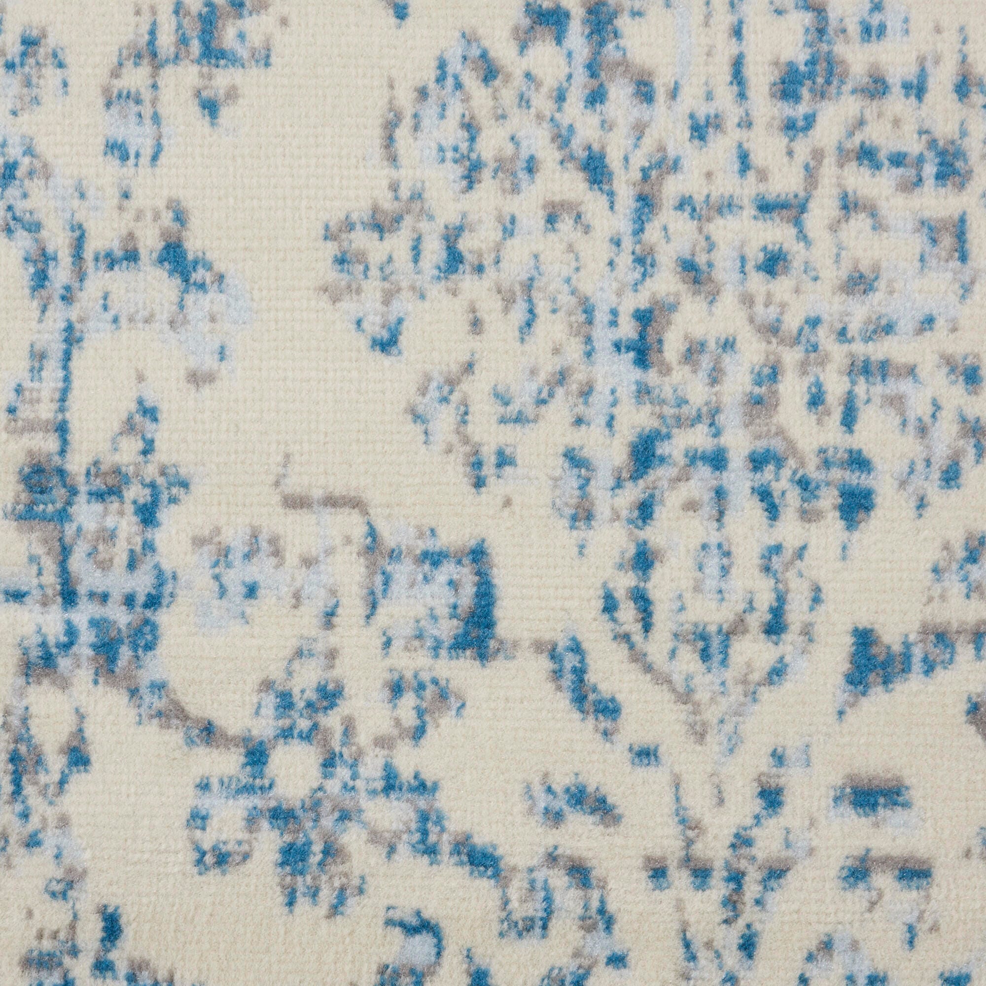 Swatch color Ivory Blue , product with this swatch is currently selected