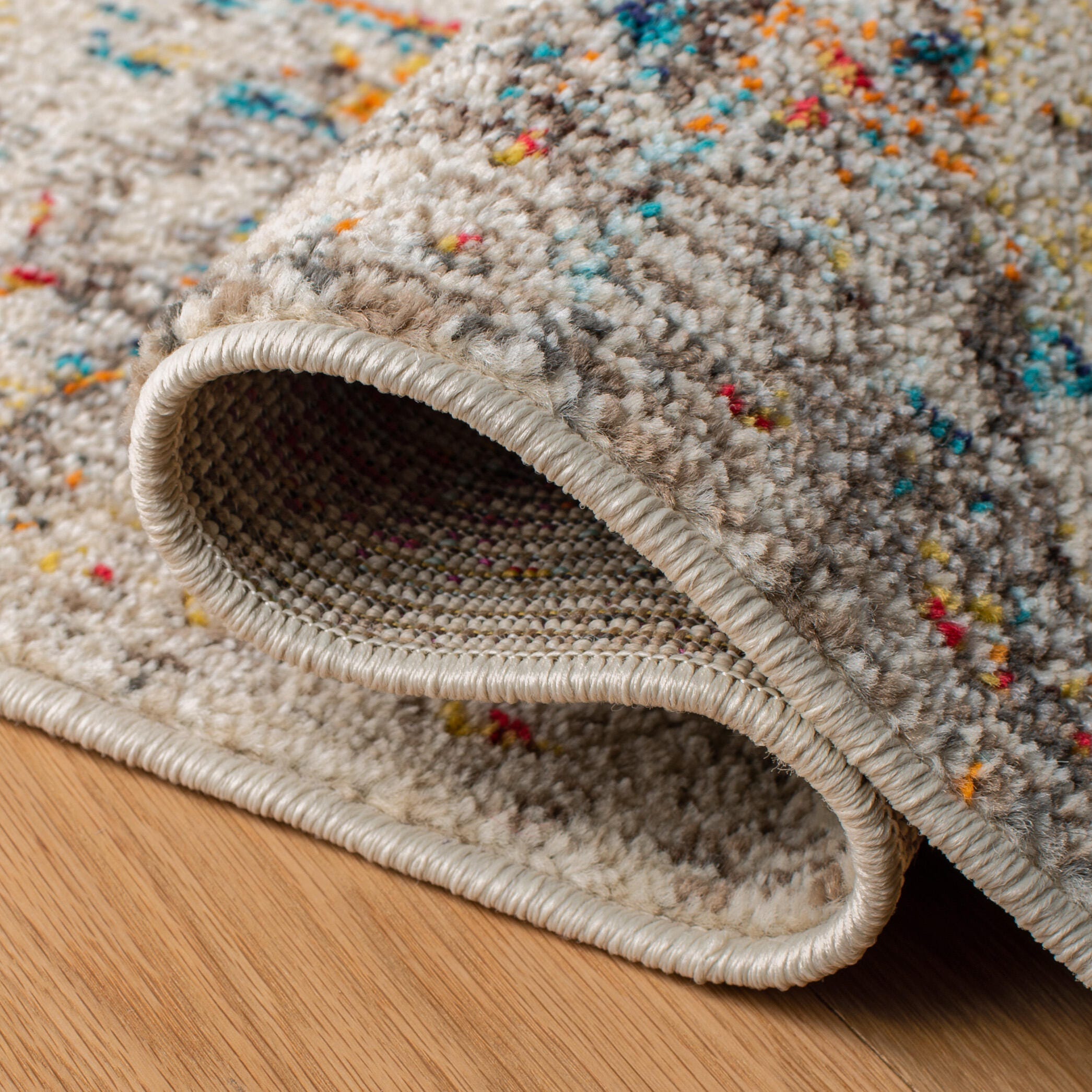 Safavieh Madison 2'-2 x 4' Accent Rug, Gold/Gray, large