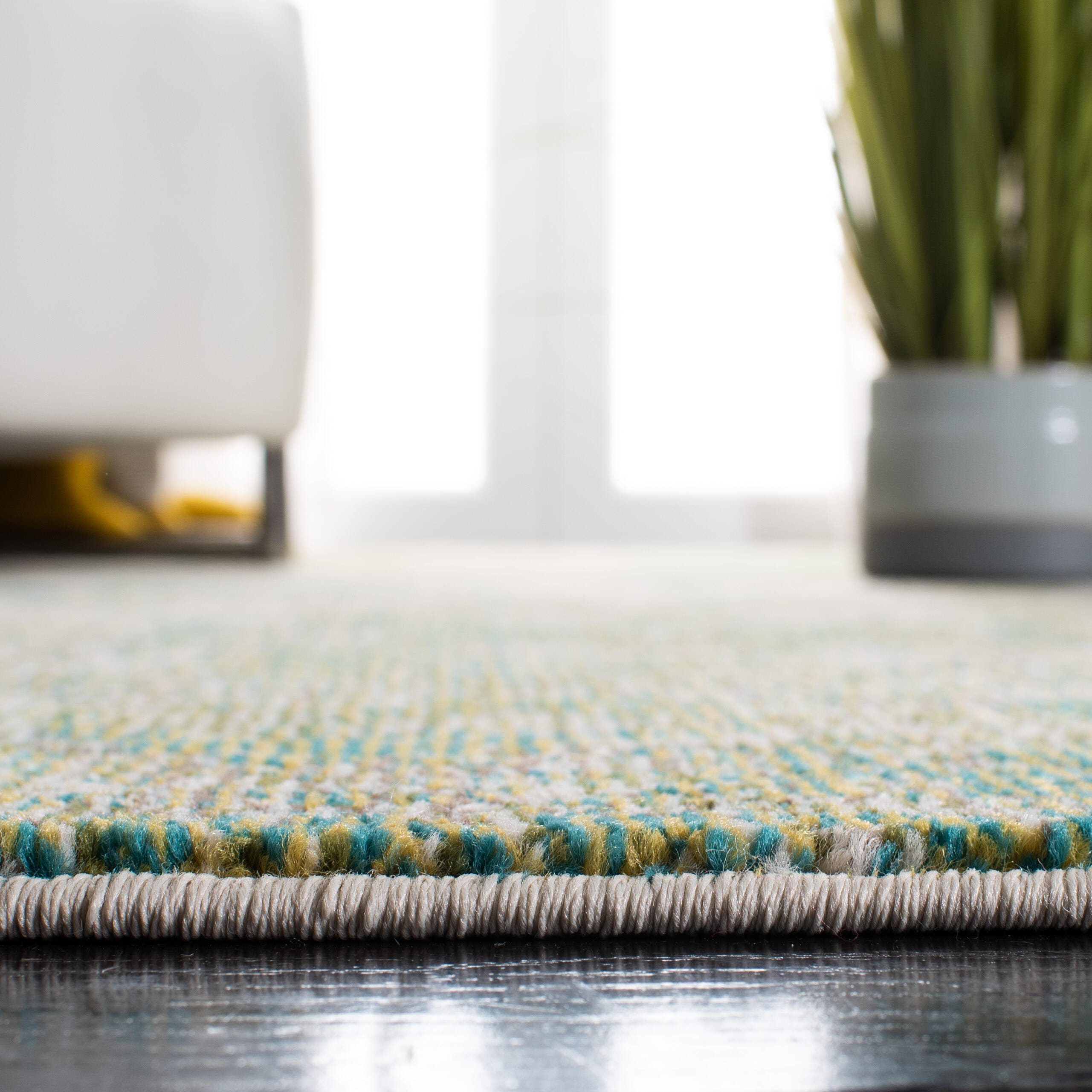 Safavieh Madison Madison 2'-2 x 4' Accent Rug, Green/Ivory, large
