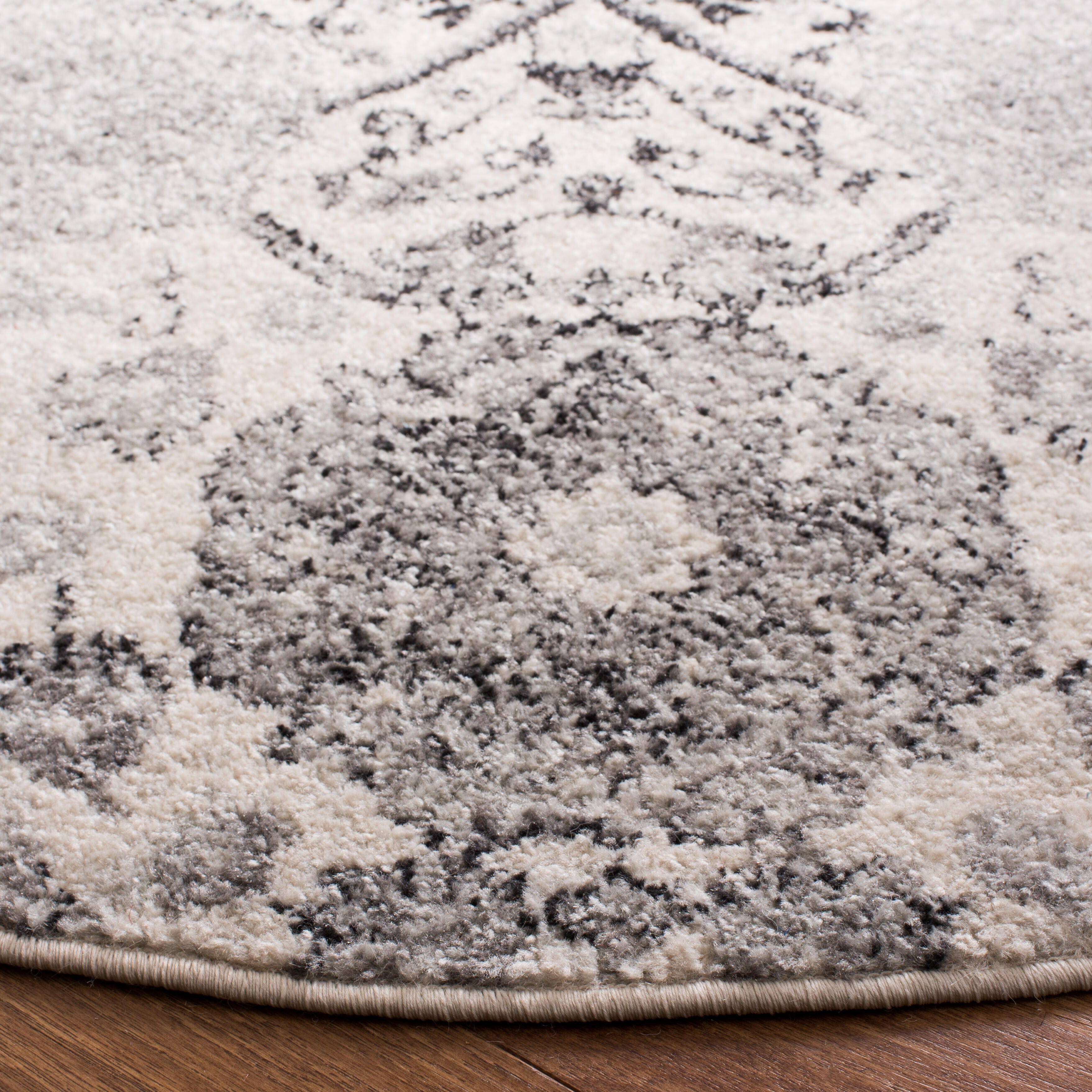 Safavieh Madison 3' x 3' Round Area Rug, Cream/Silver, large