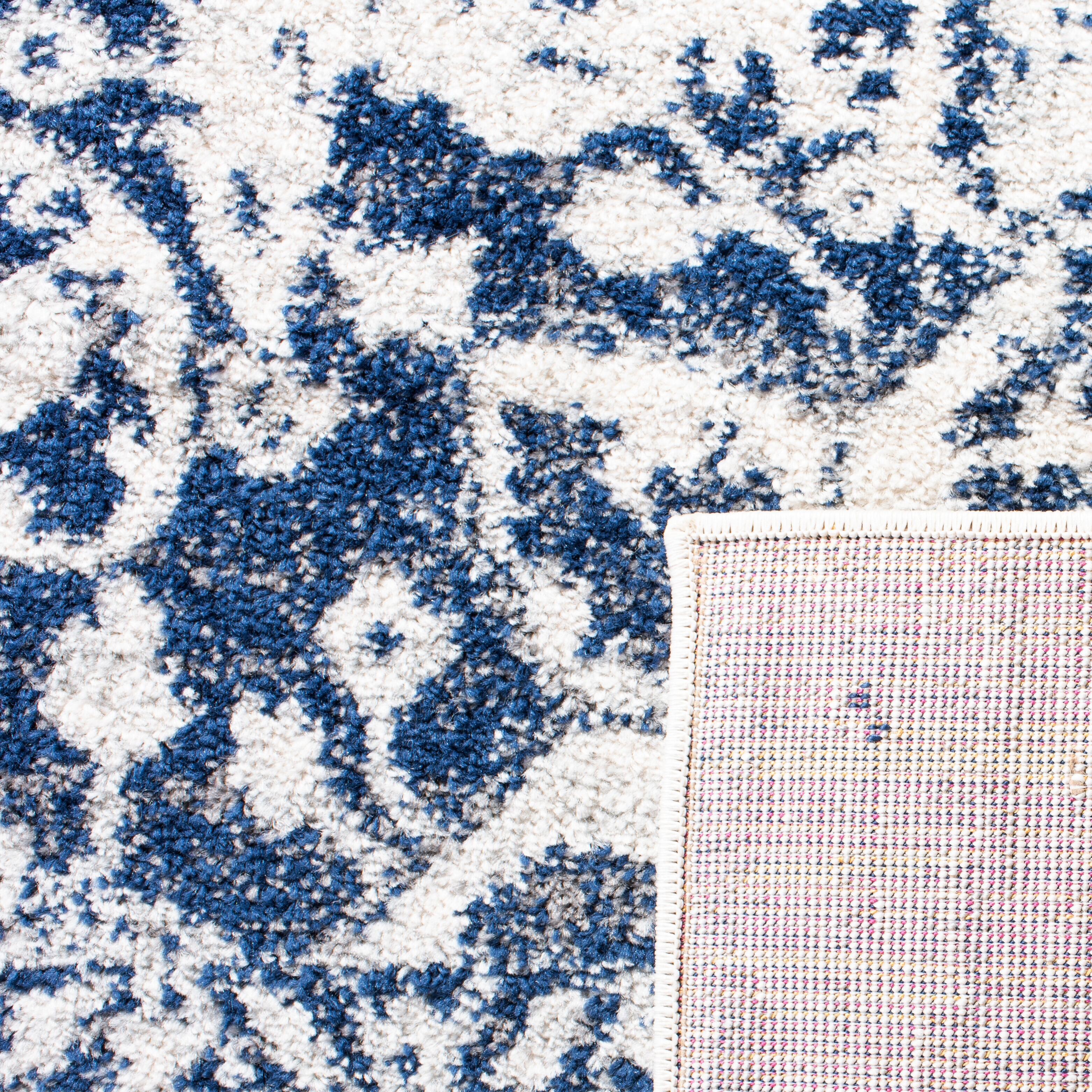 Safavieh Madison Madison 5'-1 x 7'-6 Area Rug, Cream/Navy, large