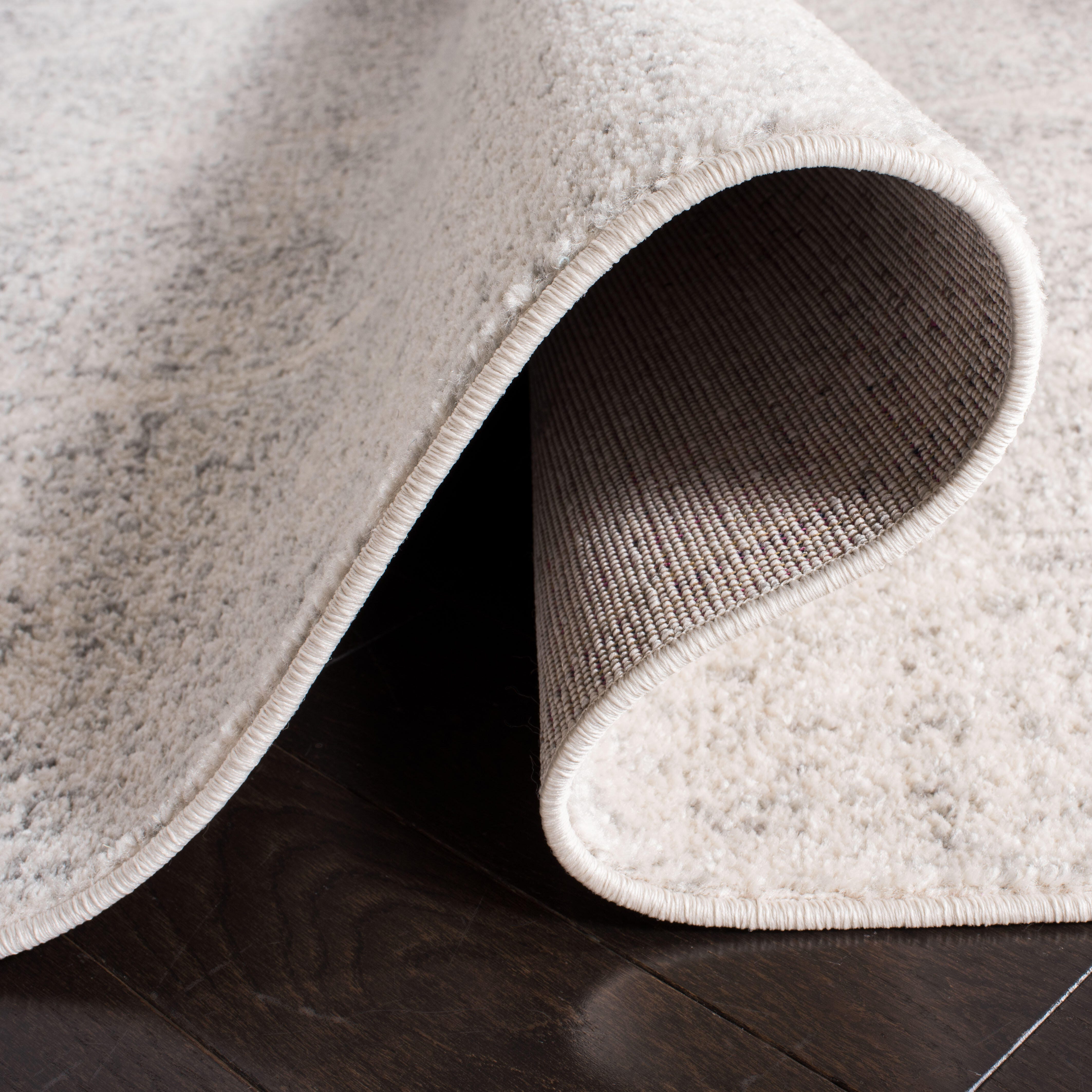 Safavieh Madison 2'-3 x 4' Accent Rug, Ivory/Silver, large