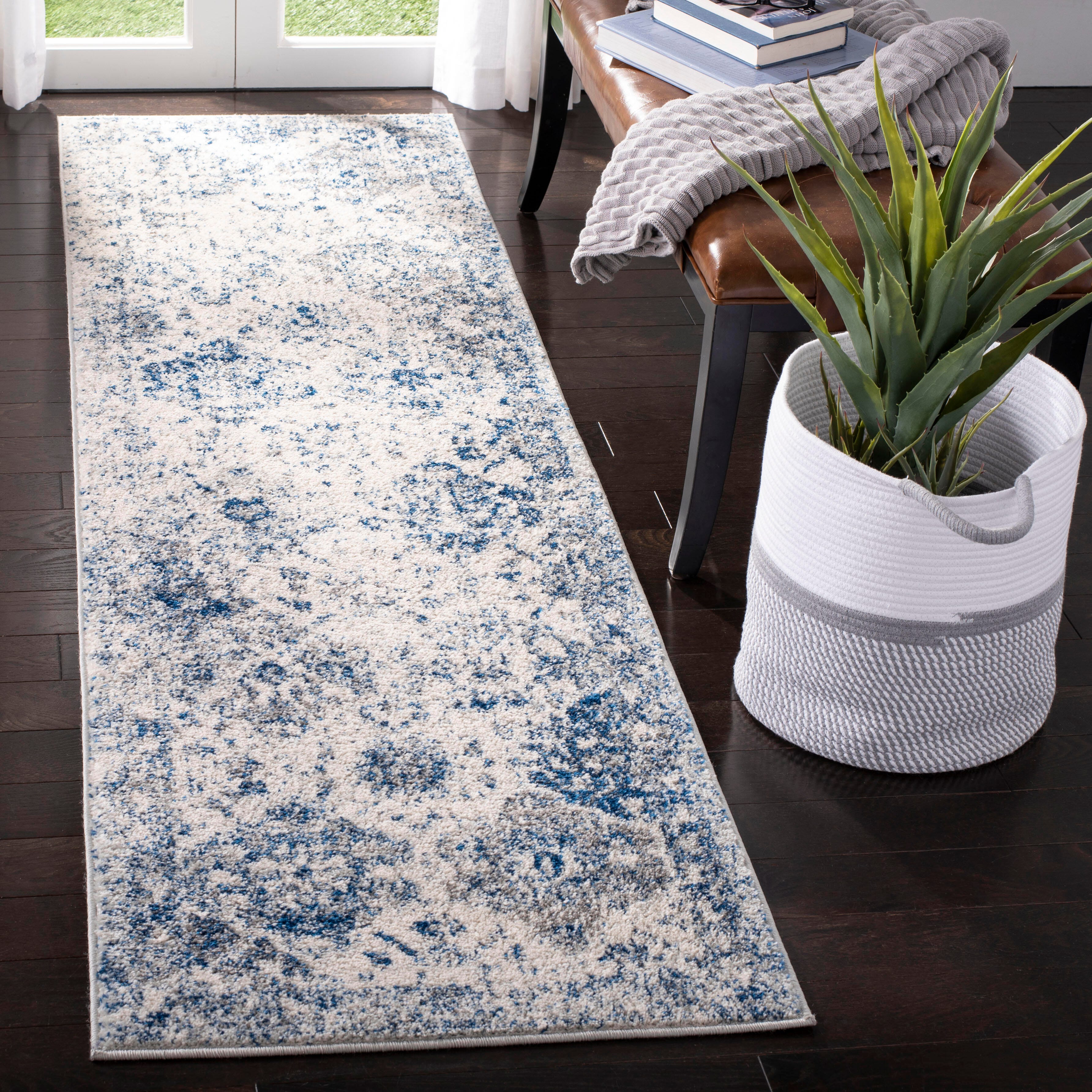Safavieh Madison 2'-3 x 8' Runner, White/Royal Blue, rollover