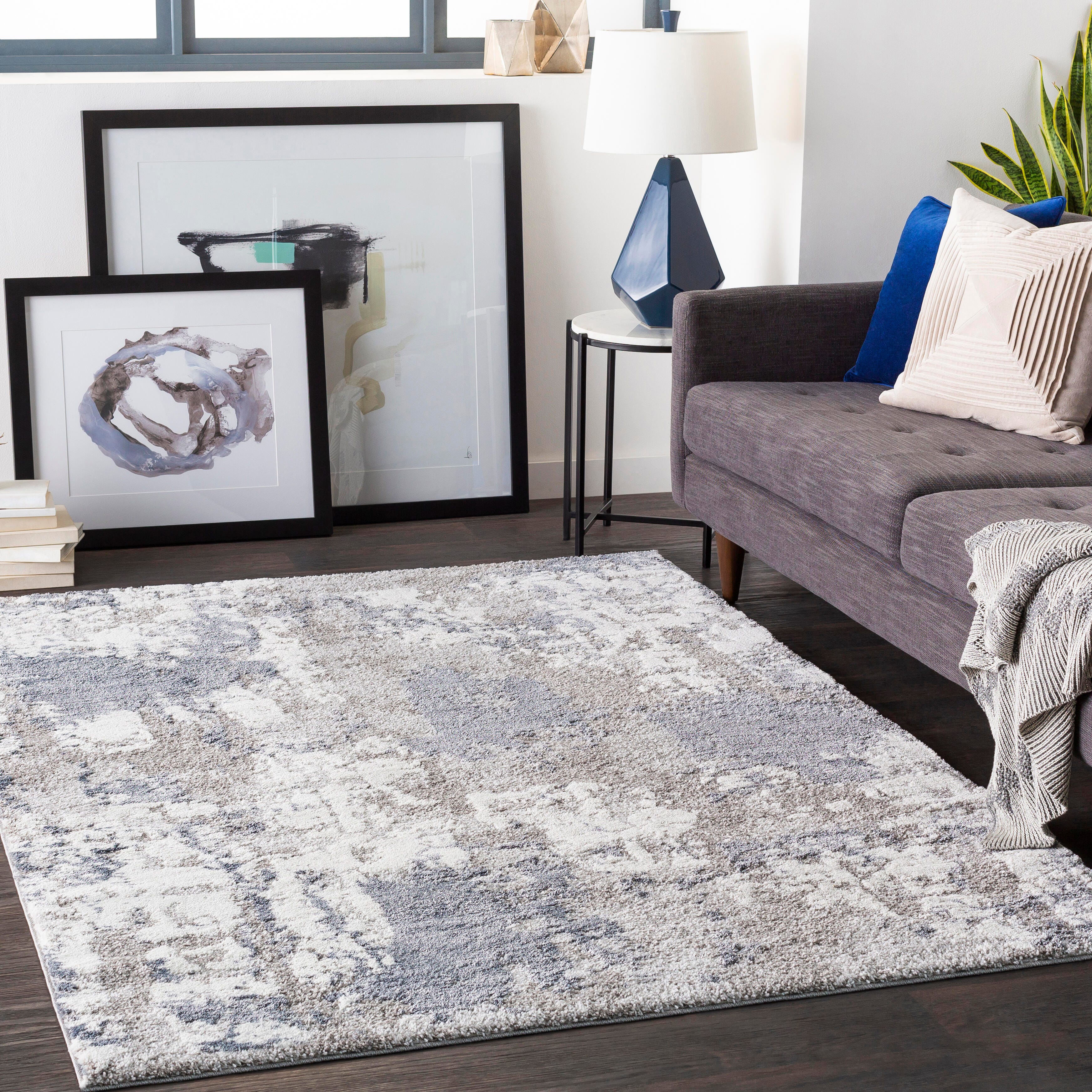 Home Accent Ramiro 5'3" x 7'3" Area Rug, Blue, rollover