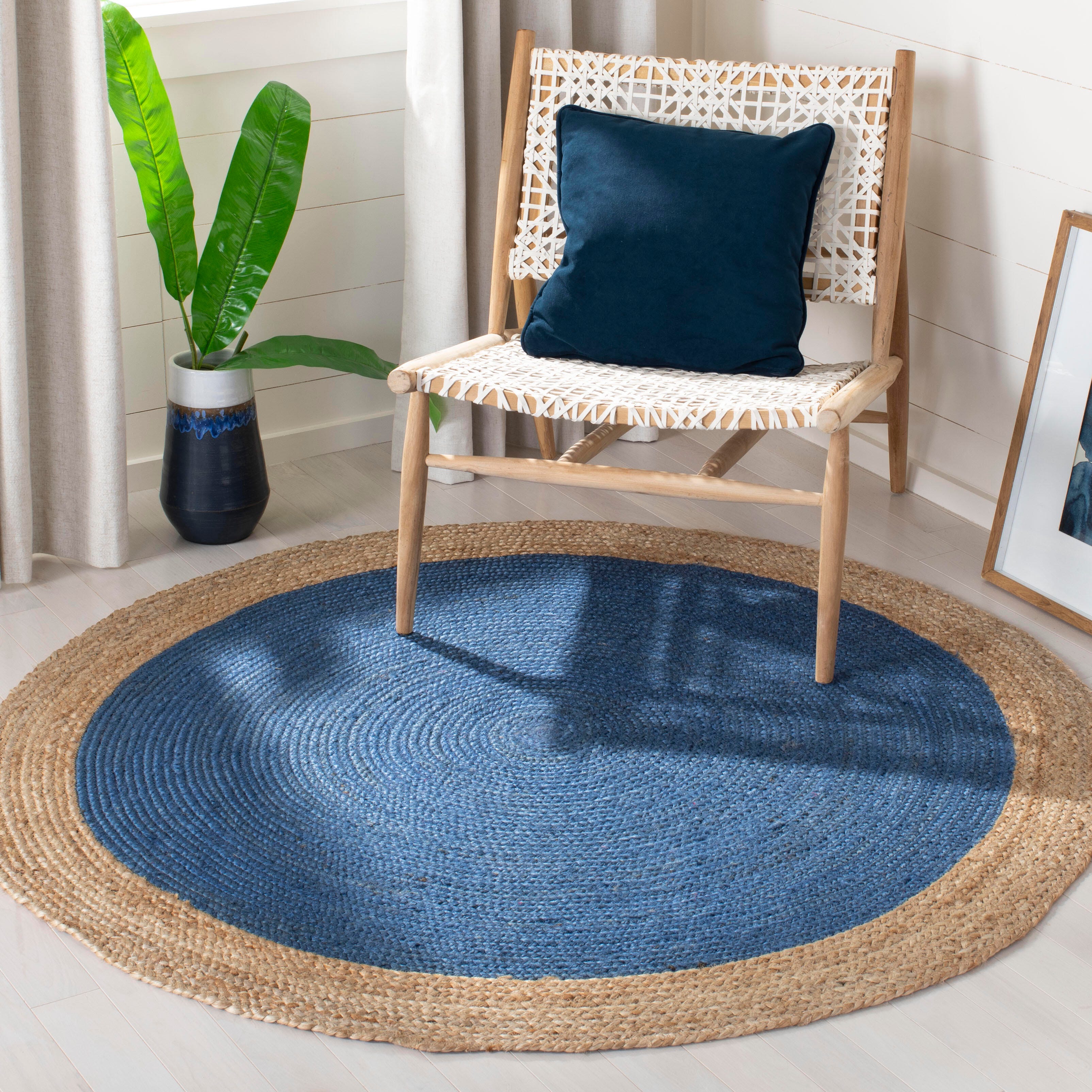 Safavieh Natural Fiber 6' x 6' Round Area Rug, Royal Blue/Natural, large