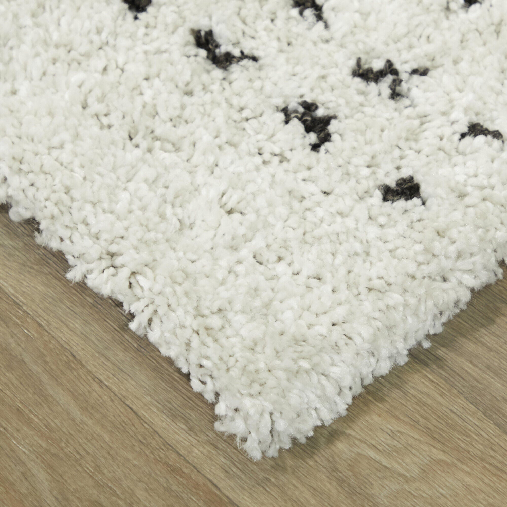 Balta Kalpana Tribal Shag 2' 2" x 7' Runner, White, large