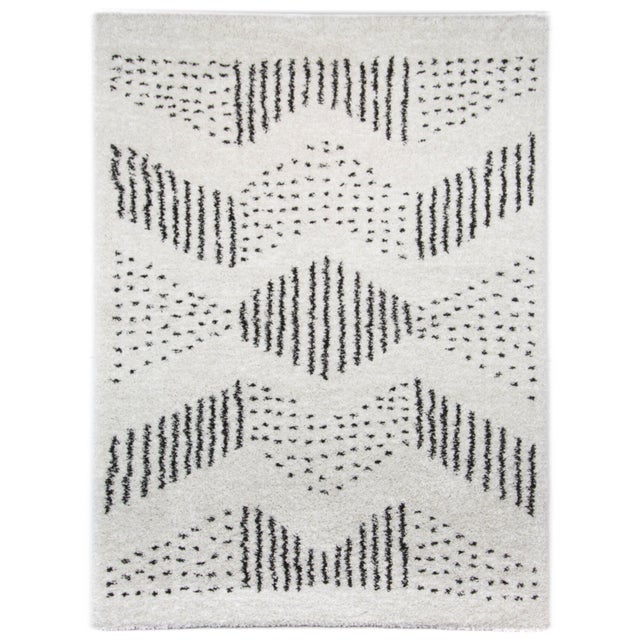 Balta Kalpana Tribal Shag 5' 3" x 7' Area Rug, White