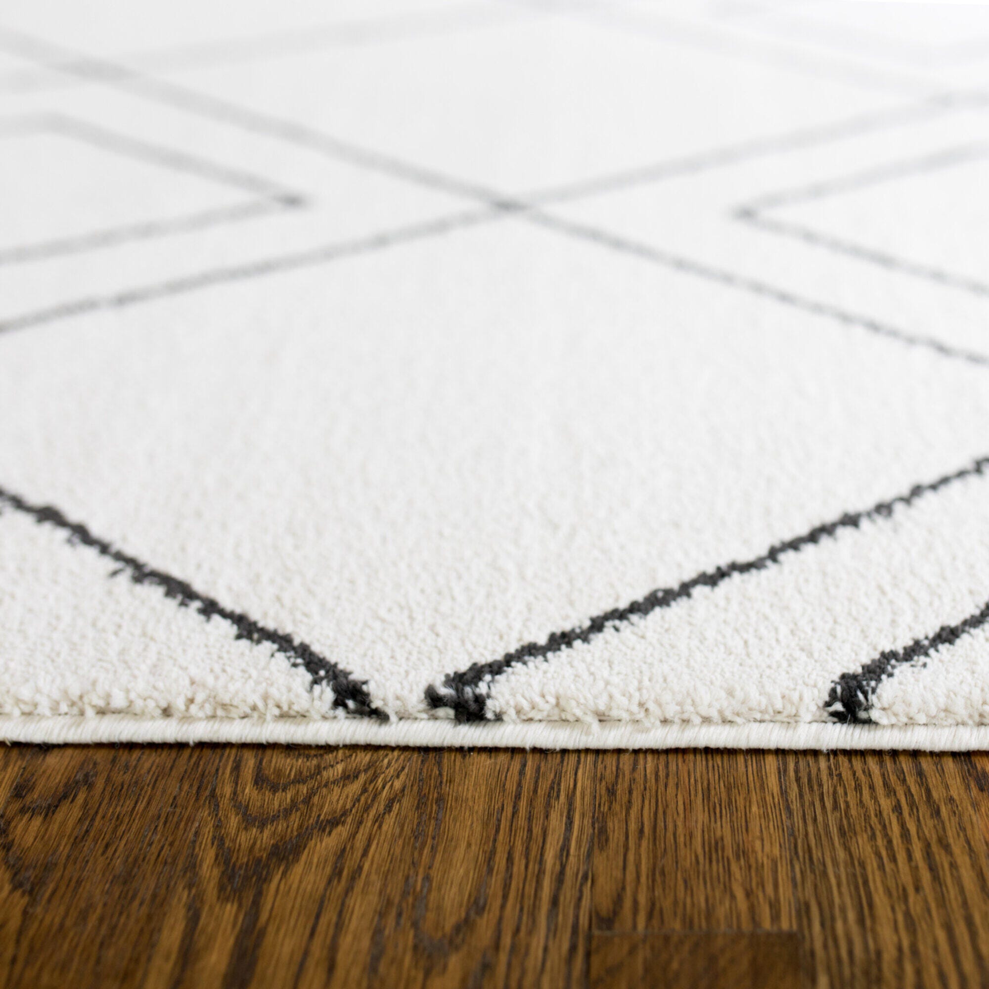 Balta Clara Transitional Moroccan 4' 4" x 6' Runner Rug, Off White, large
