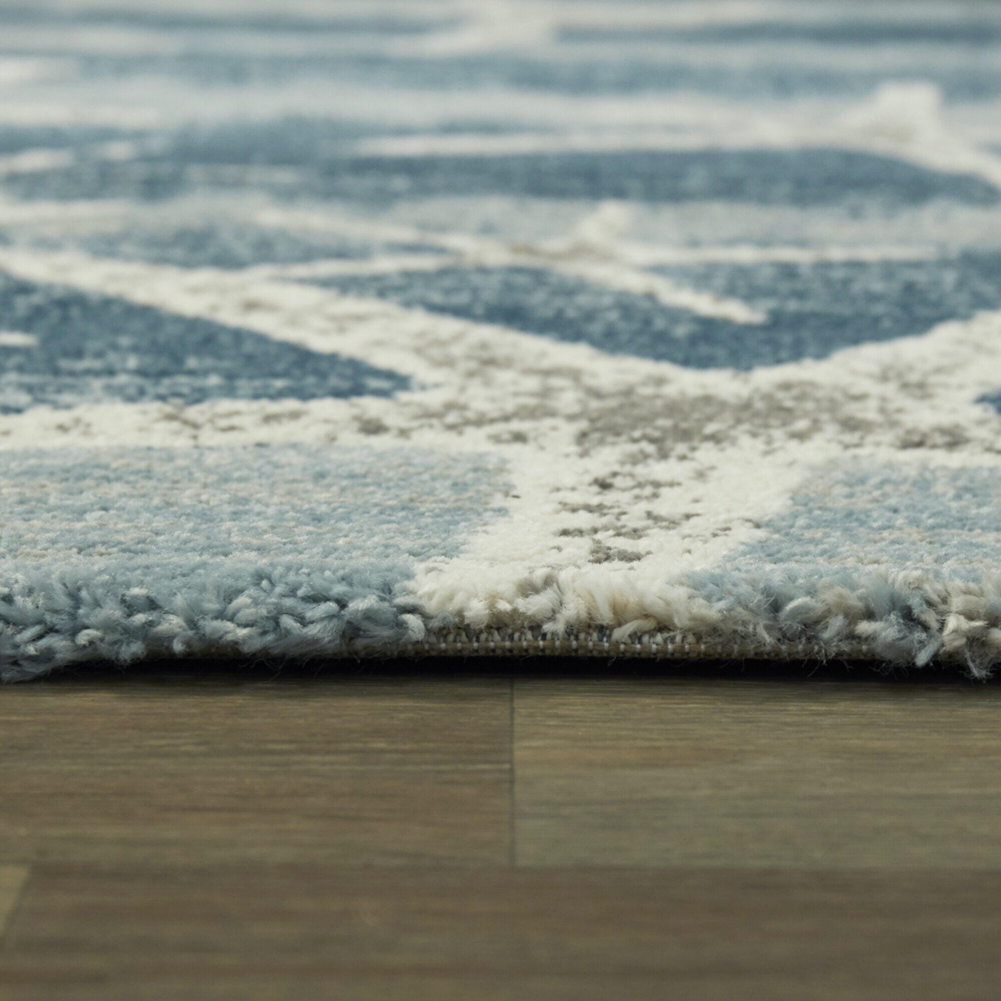 Balta Martin Coastal Starfish 4' 4" x 6' Runner Rug, Blue, large
