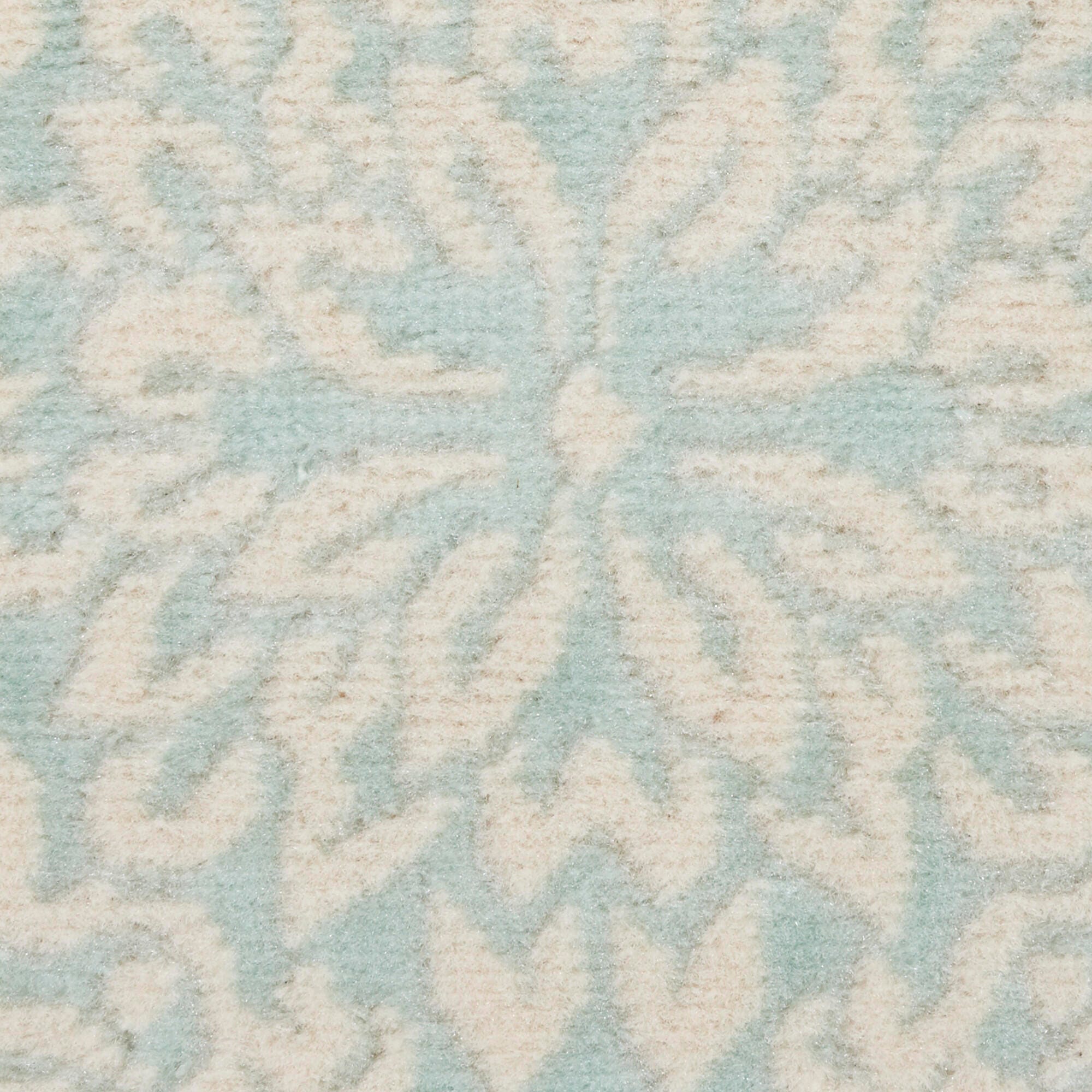 Swatch color Ivory/Green 