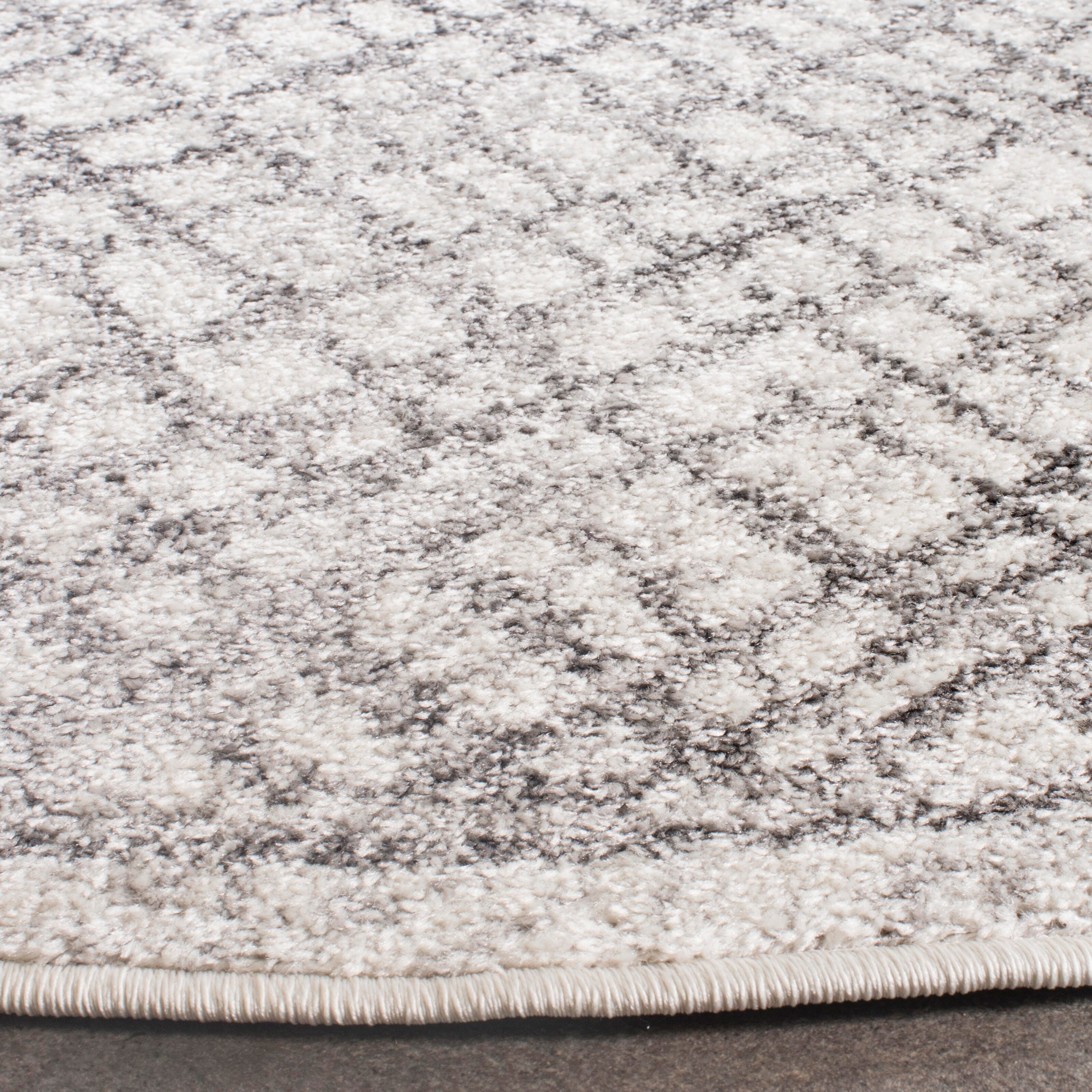 Safavieh Adirondack Adirondack 4' x 4' Round Area Rug, Silver/Ivory, large