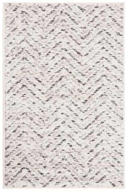 Safavieh Adirondack 2' 6" x 4' Accent Rug, Ivory/Charcoal