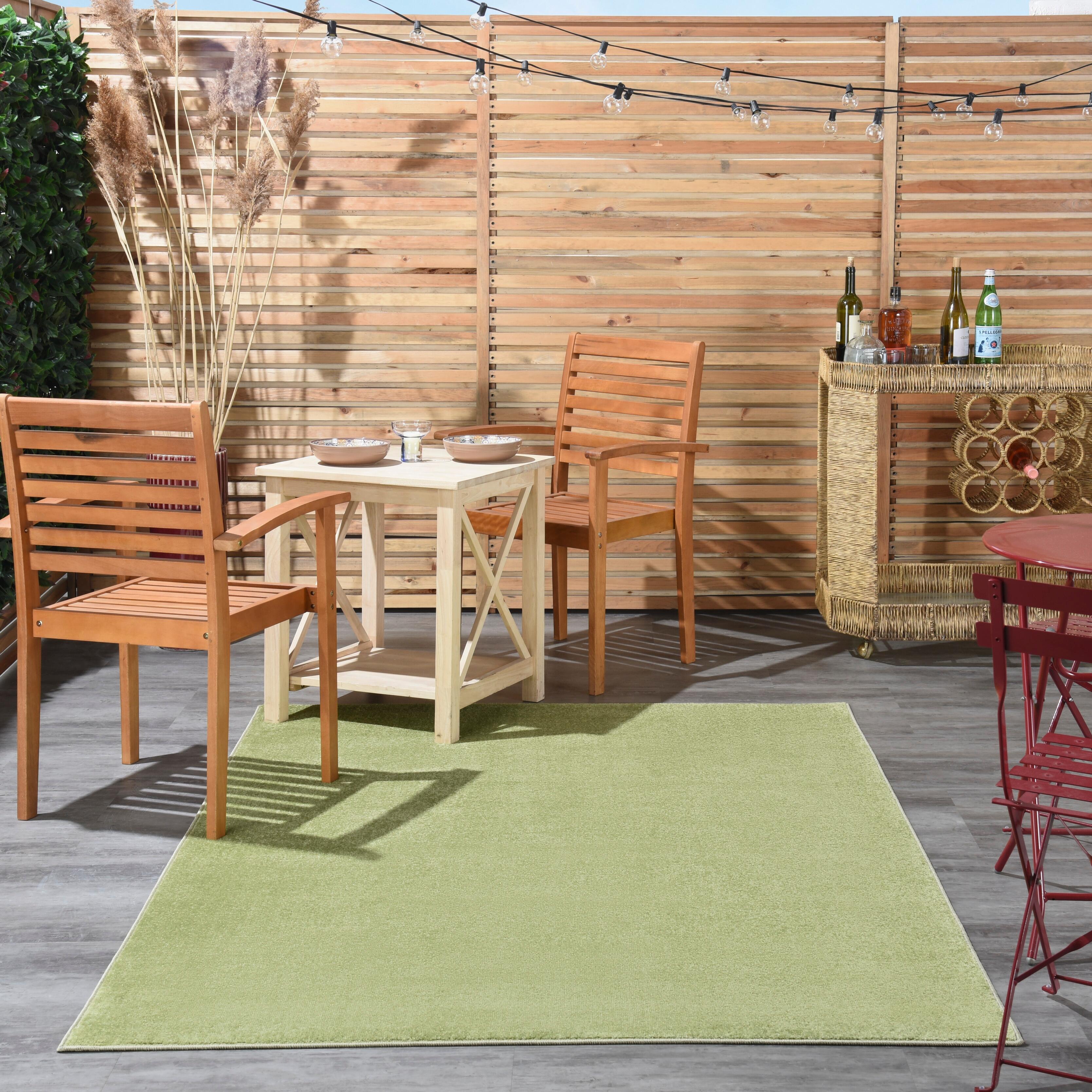 Nourison Home Nourison Nourison Essentials 4' x 6' Green Outdoor Indoor/Outdoor Rug, Green, rollover