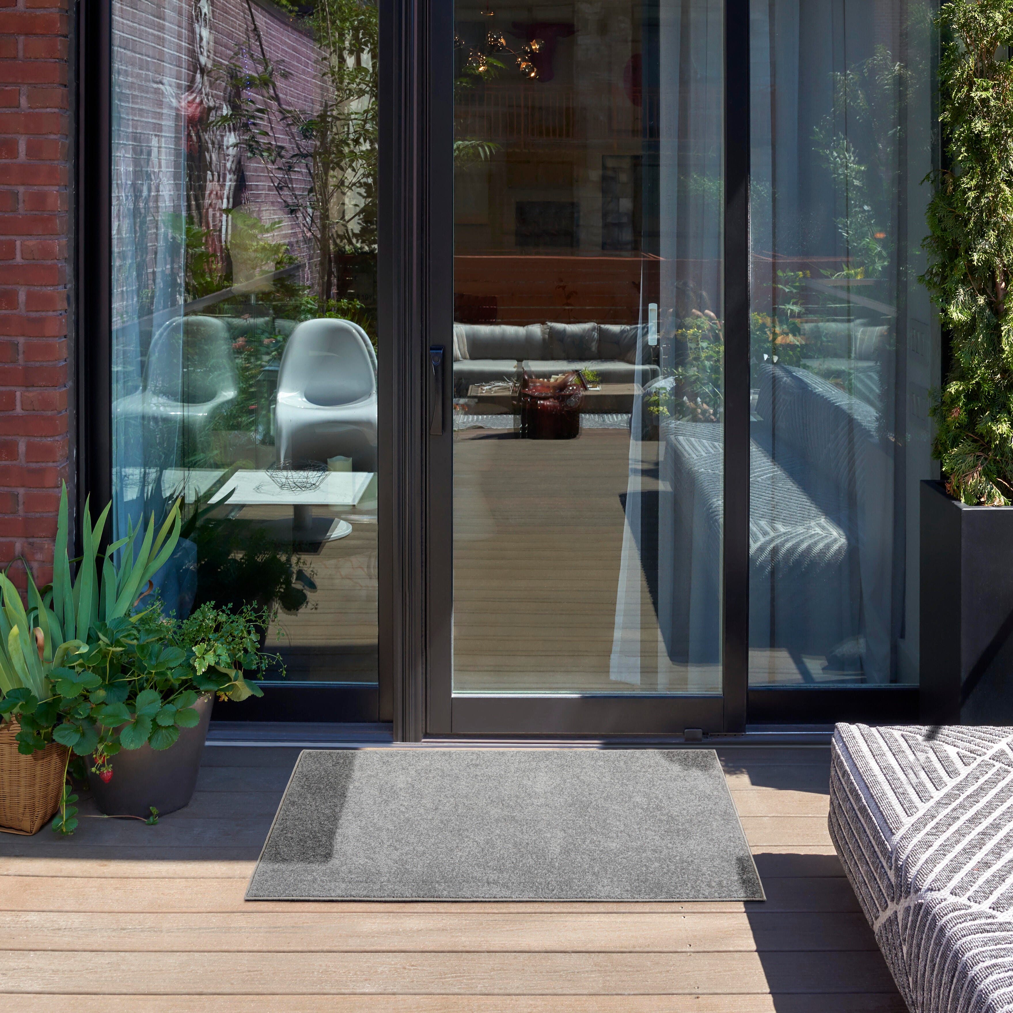 Nourison Home Nourison Nourison Essentials 2' x 4' Silver Grey Outdoor Indoor/Outdoor Rug, Silver, rollover