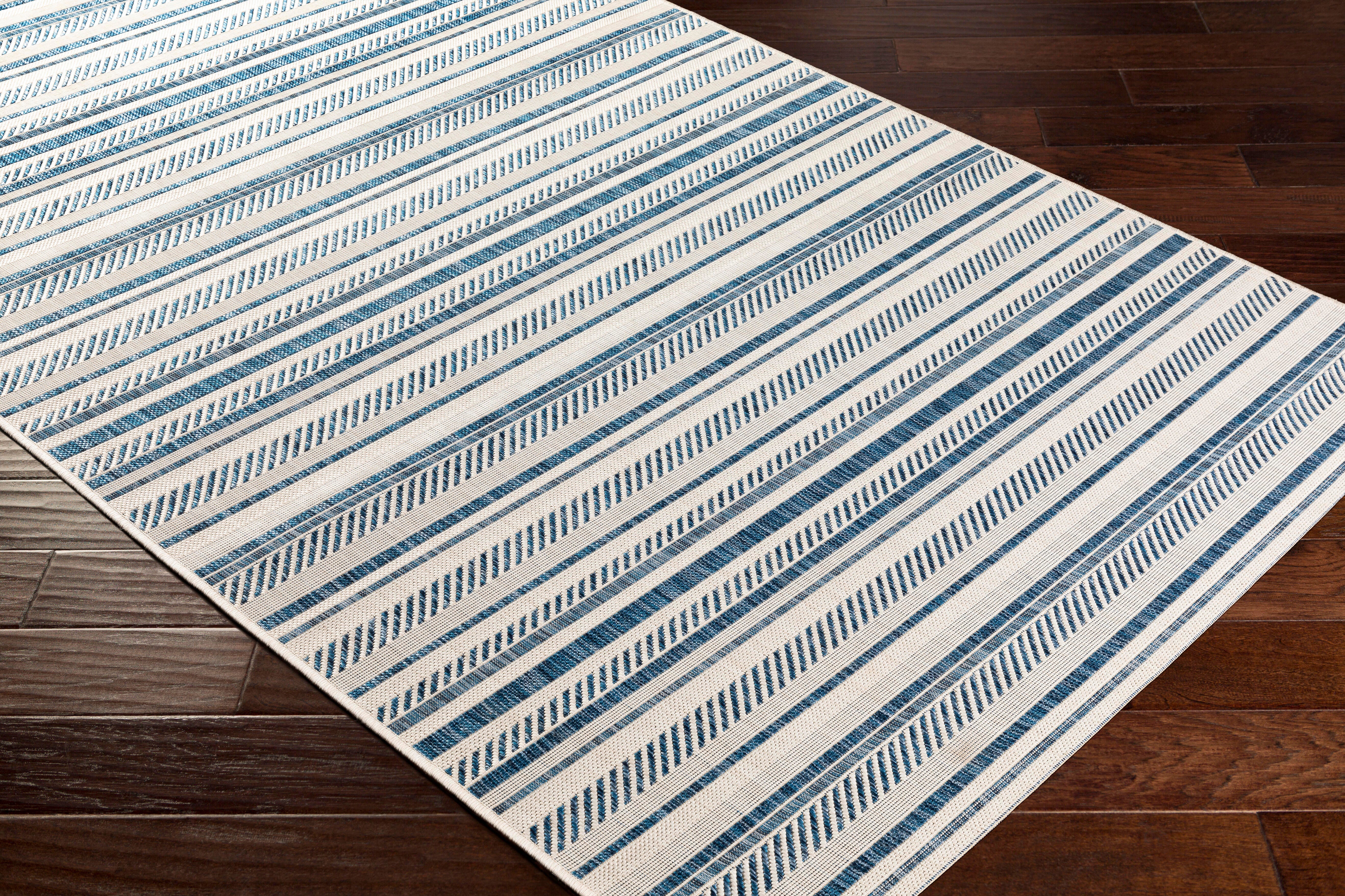 Surya Eagean 5'3" x 7'7" Area Rug, Denim/Navy/White, large