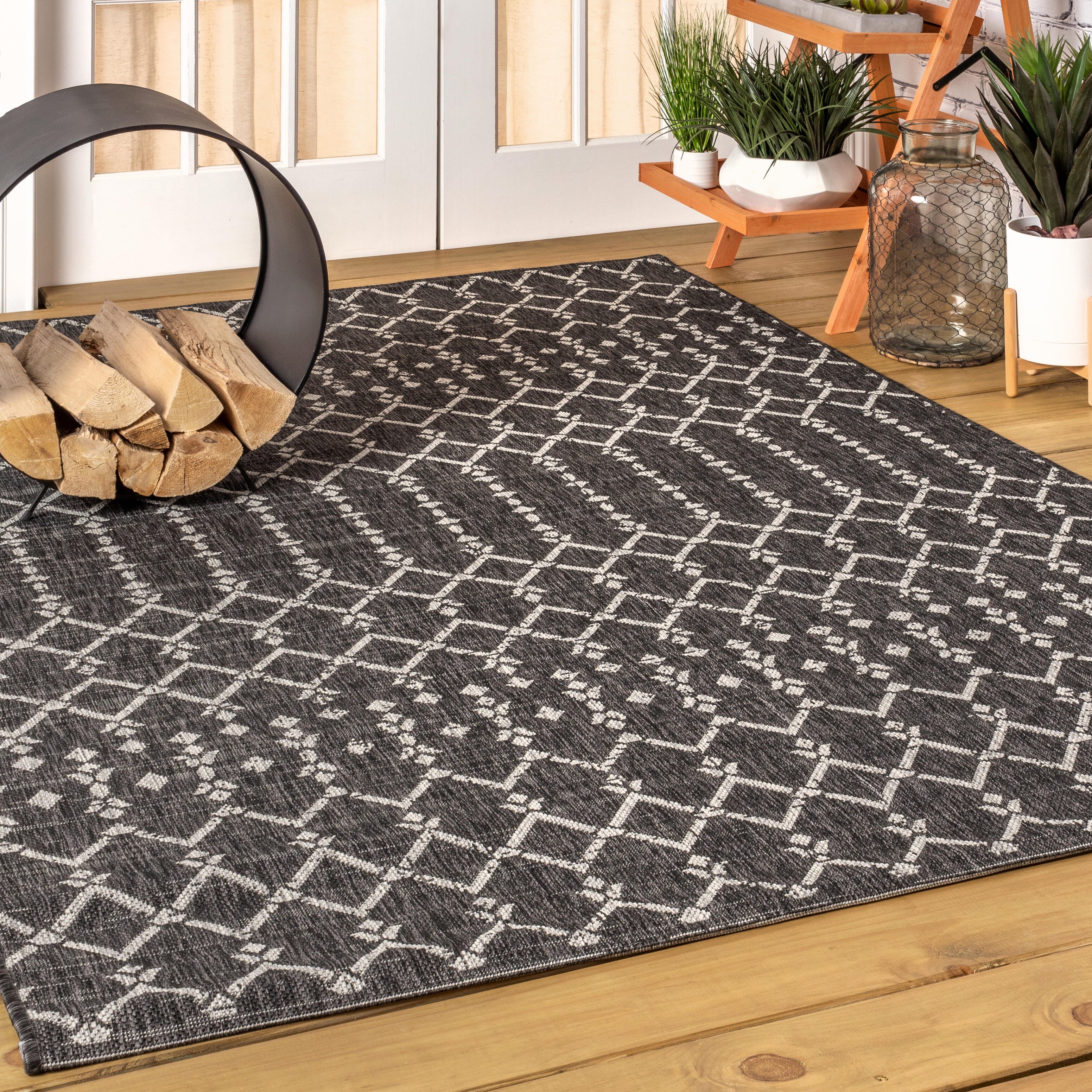 JONATHAN Y Ourika Moroccan Geometric Textured Weave Outdoor 4' x 6' Area Rug, Black/Gray, rollover