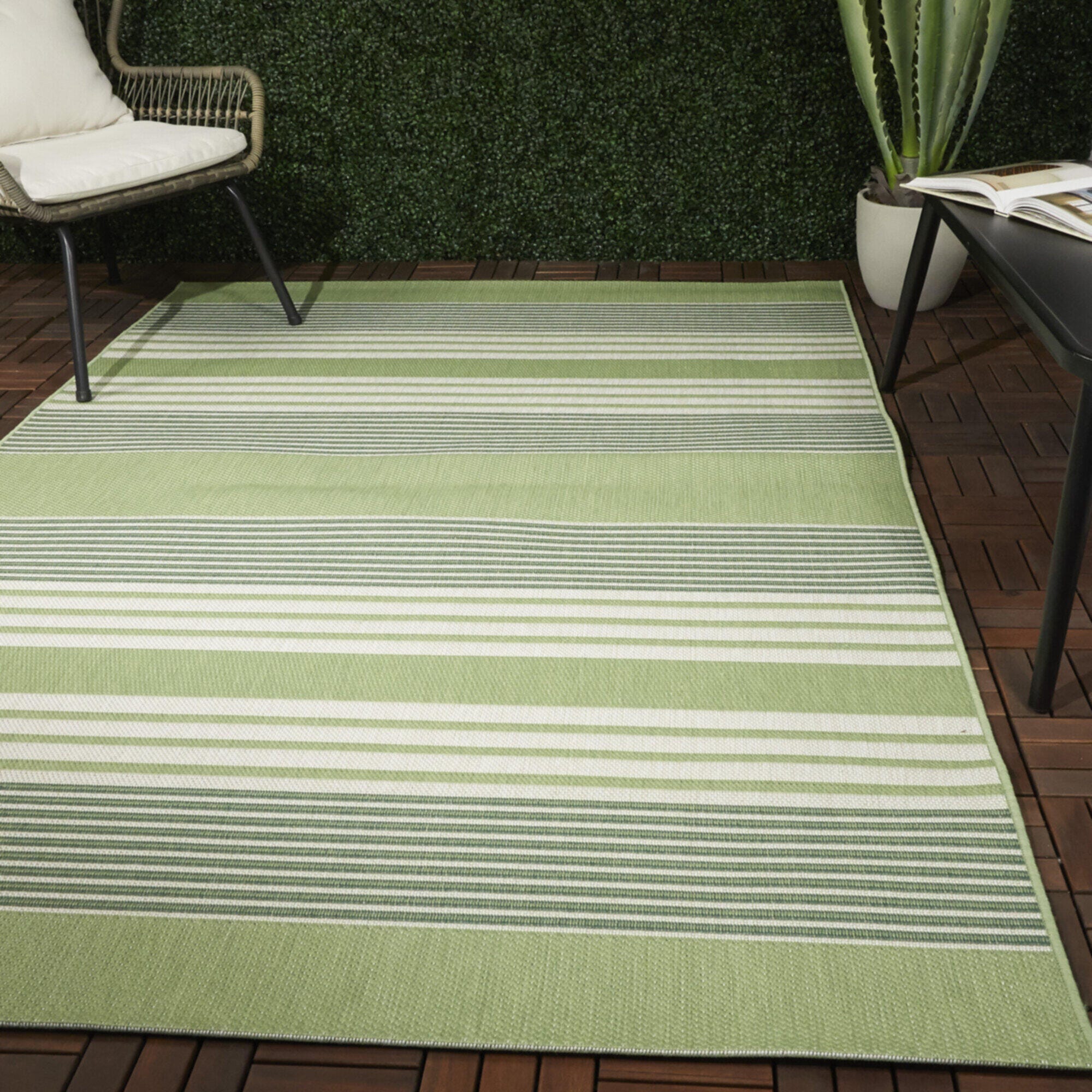 Balta Rugs Jonah 5' 3" x 7' Area Rug, Green, rollover