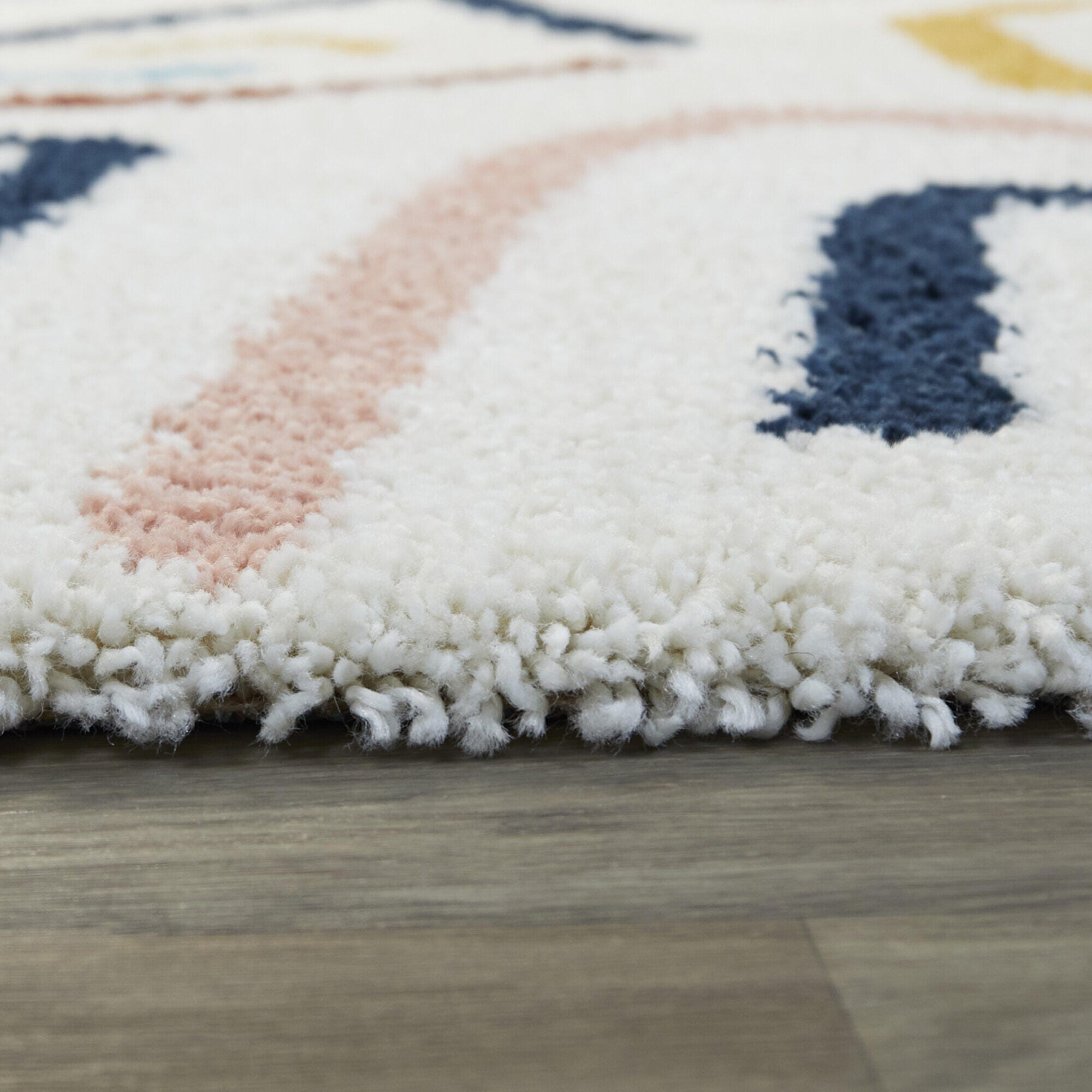 Balta Seymour Modern Shag 5' 3" x 7' Area Rug, Cream, large