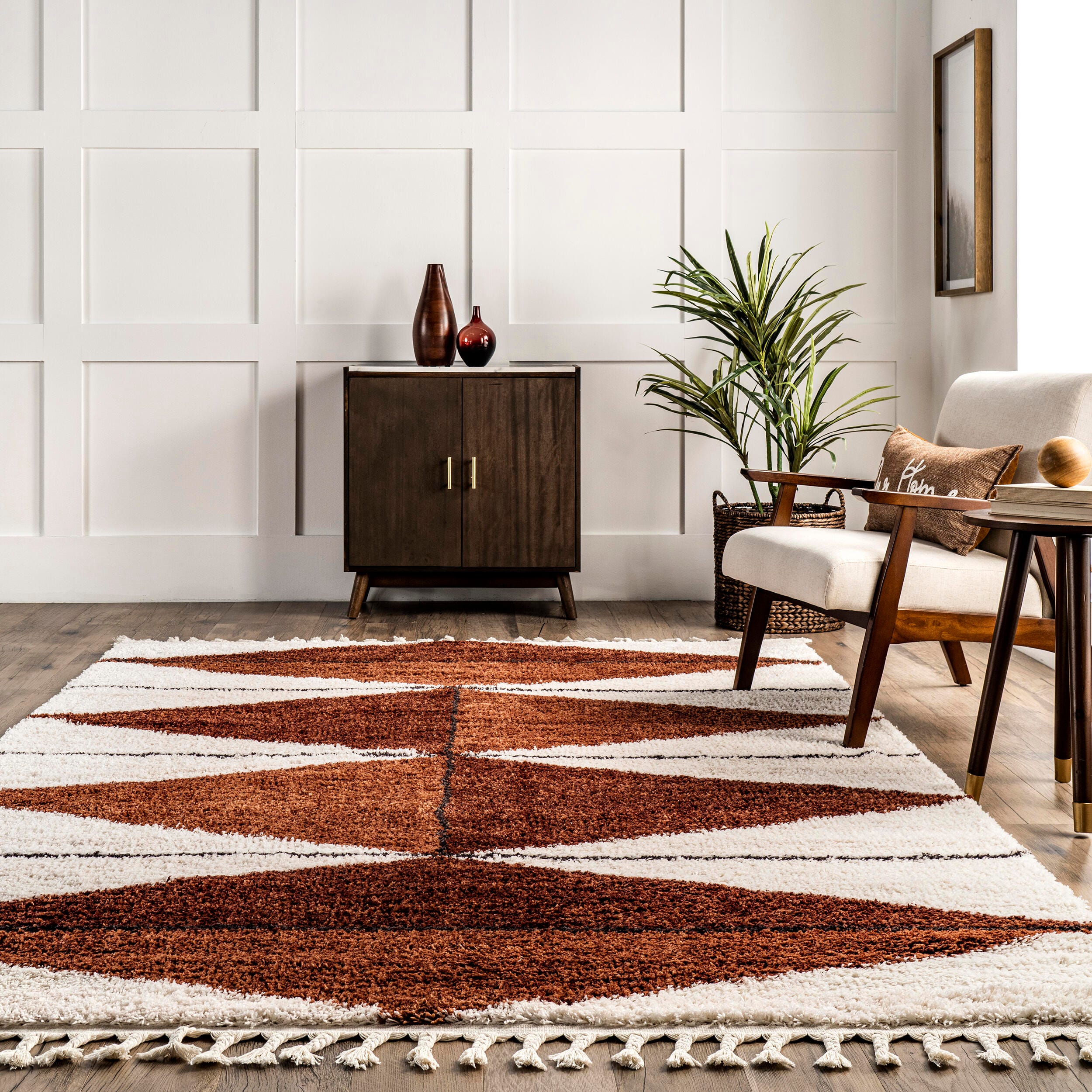 nuLOOM Kali Shaggy Diamond Tassel Area Rug, Rust, large