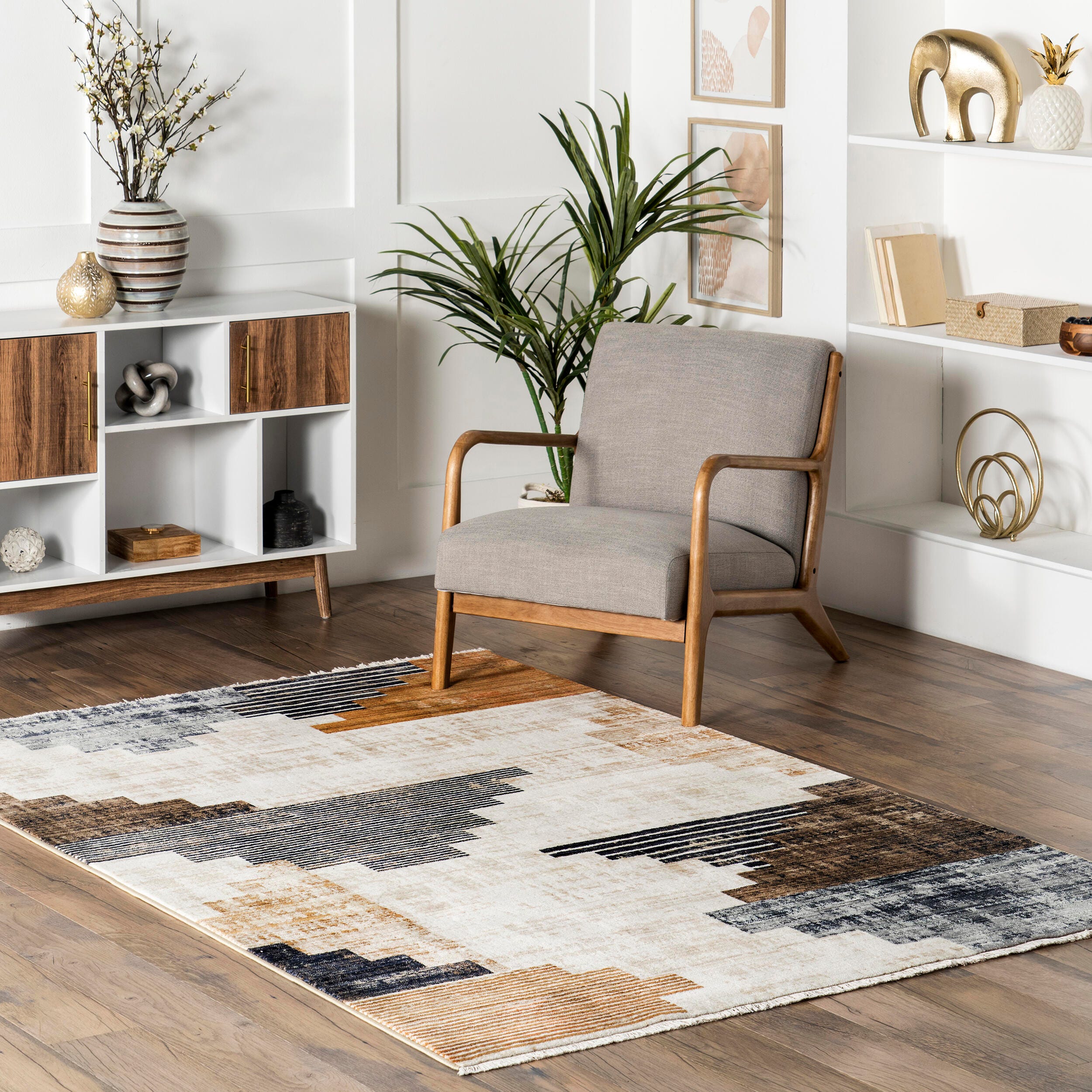 nuLOOM Vanita Transitional Southwestern Fringe Area Rug, Beige, rollover