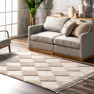 nuLOOM Marissa High/Low Diamond Tassel Area Rug, Ivory, rollover