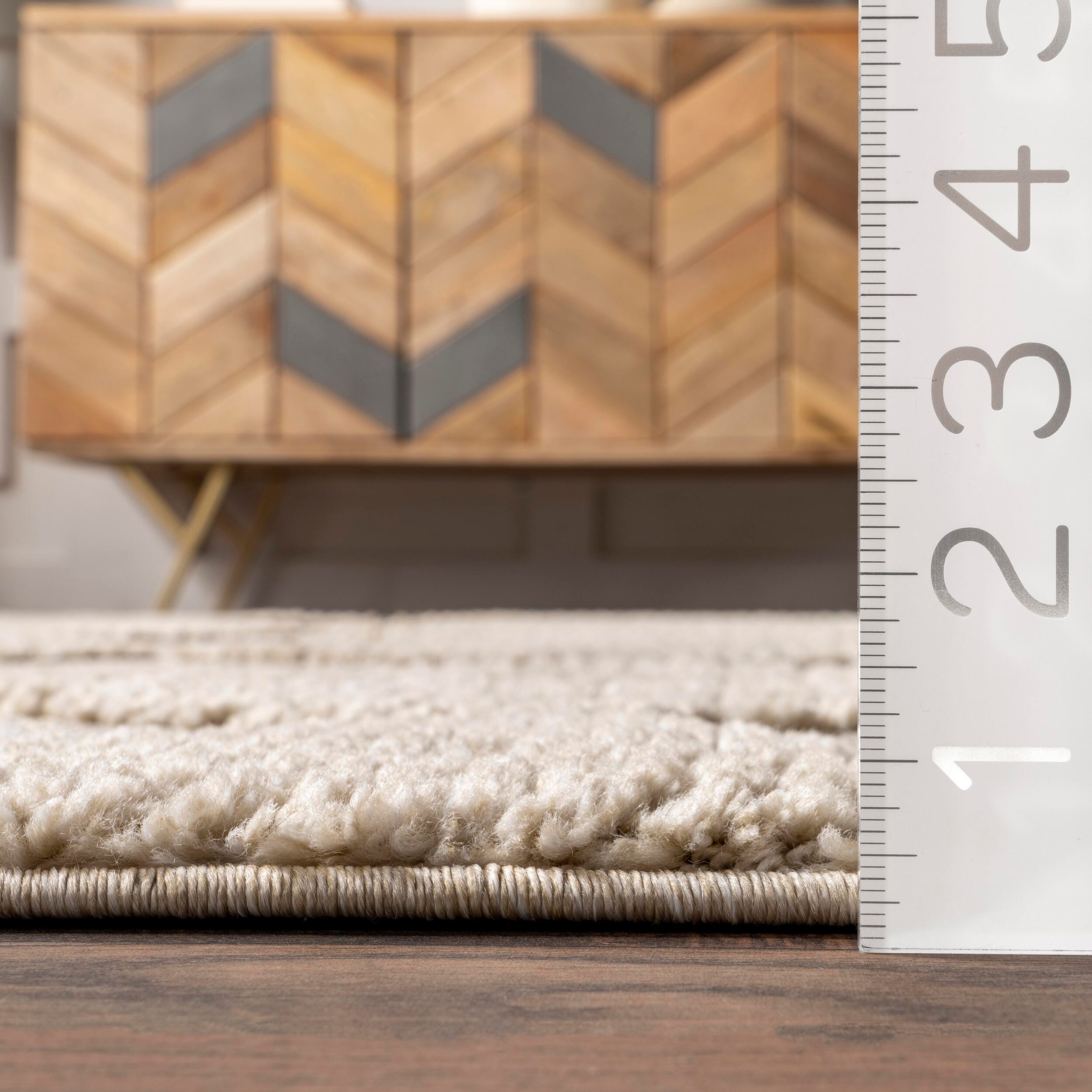nuLOOM Marissa High/Low Diamond Tassel Area Rug, Ivory, large