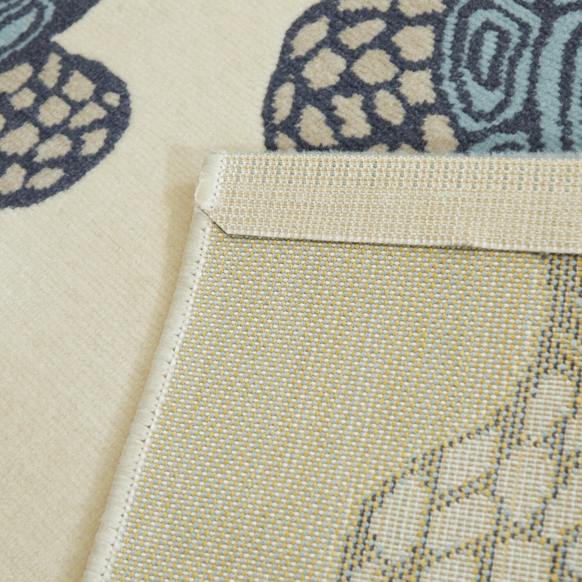 Sullivans Swimming Sea Turtle 5' 3" x 7' Area Rug, Cream, large