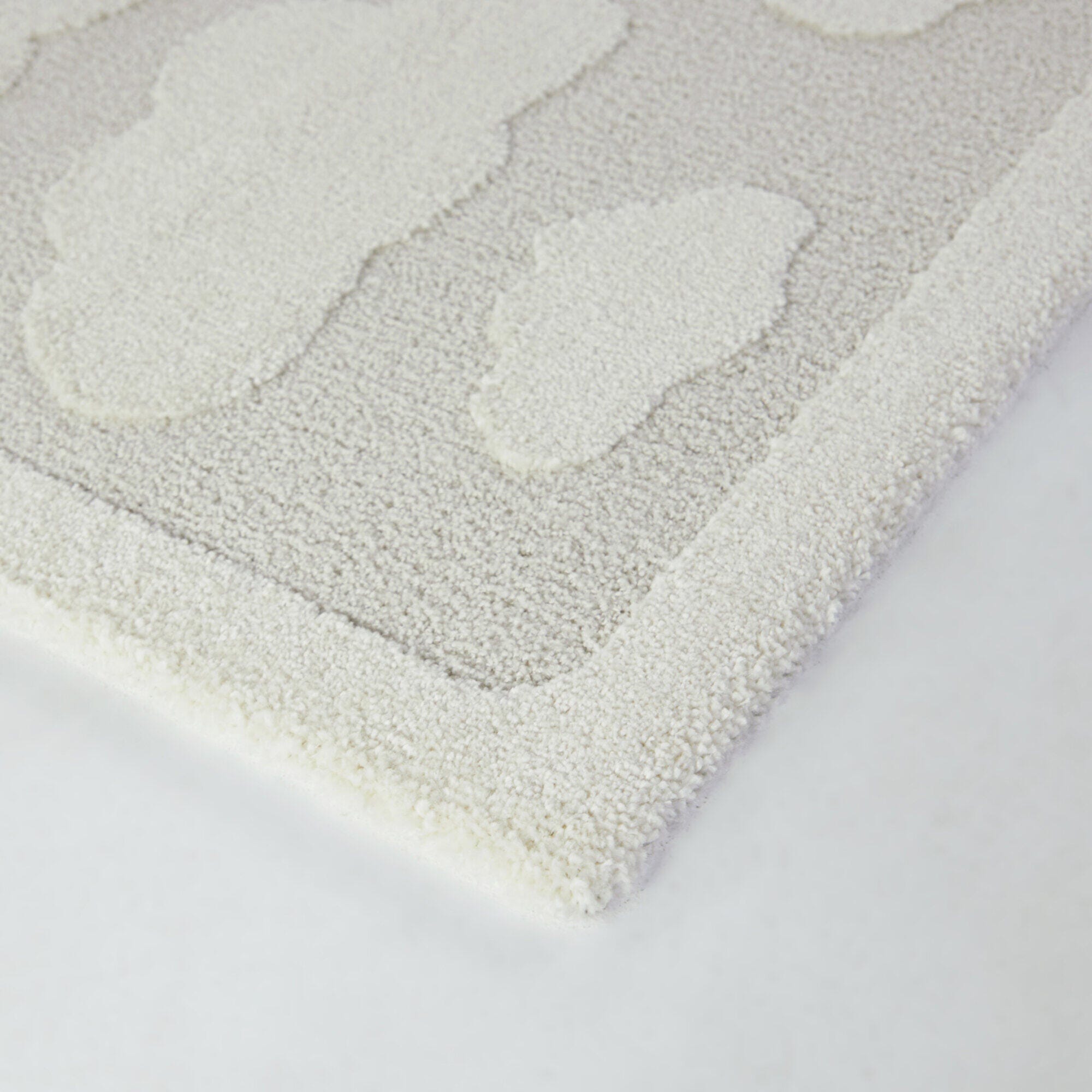Balta Cumulus Kids Cloud 4' 4" x 6' Area Rug, Cream, large