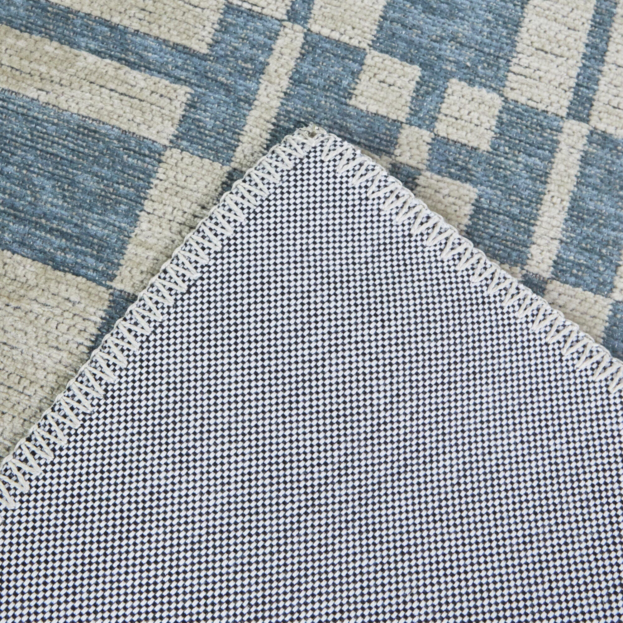 Balta Daurat Modern Geometric 5' 3" x 7' Area Rug, Blue, large