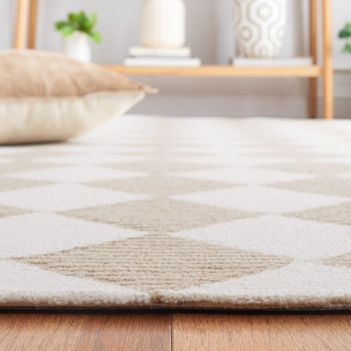 Safavieh Martha Stewart Collection Geometric  8' x 10' Area Rug, Natural/Beige, large