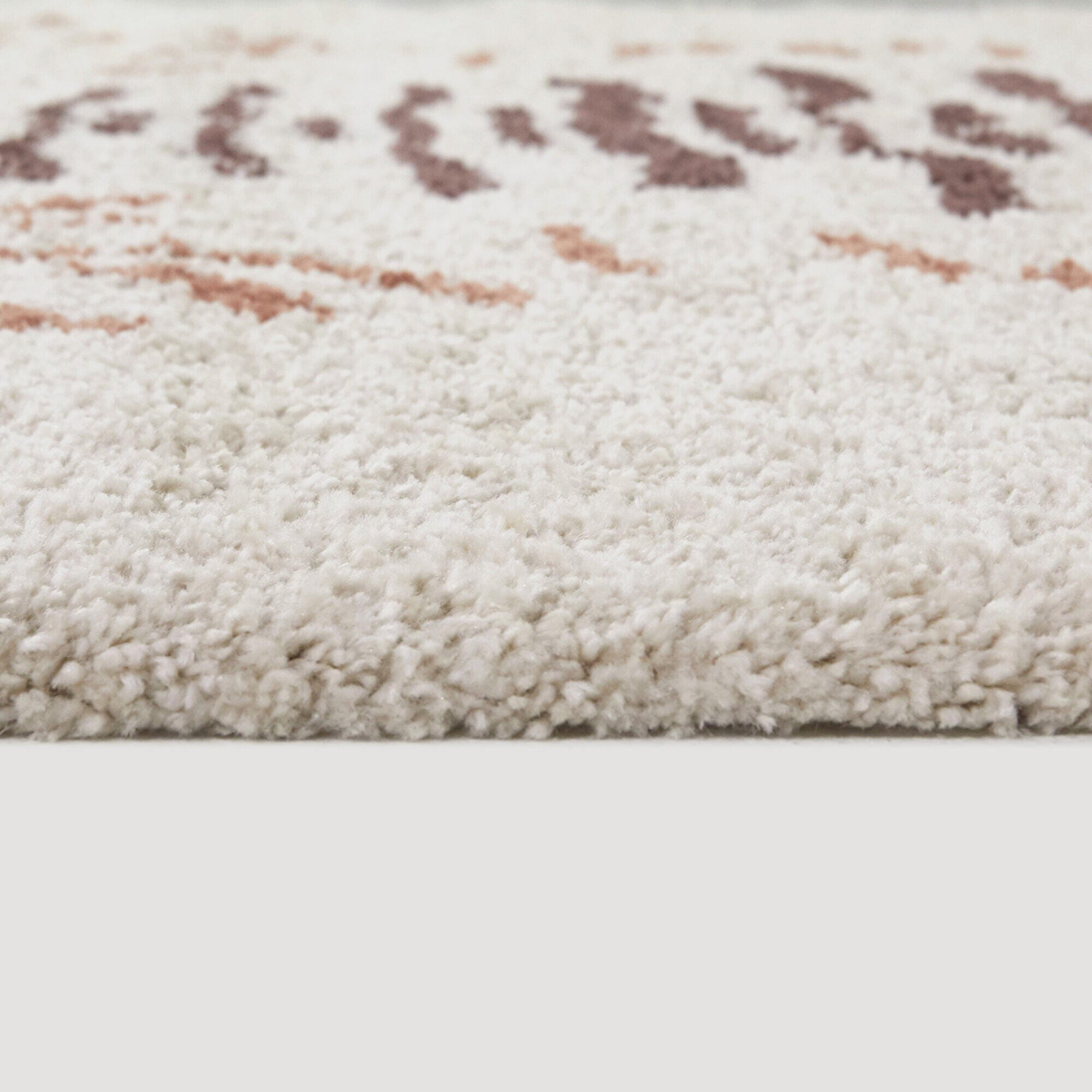 Maja Tiger Shag 5' 3" x 7' Area Rug, Cream, large